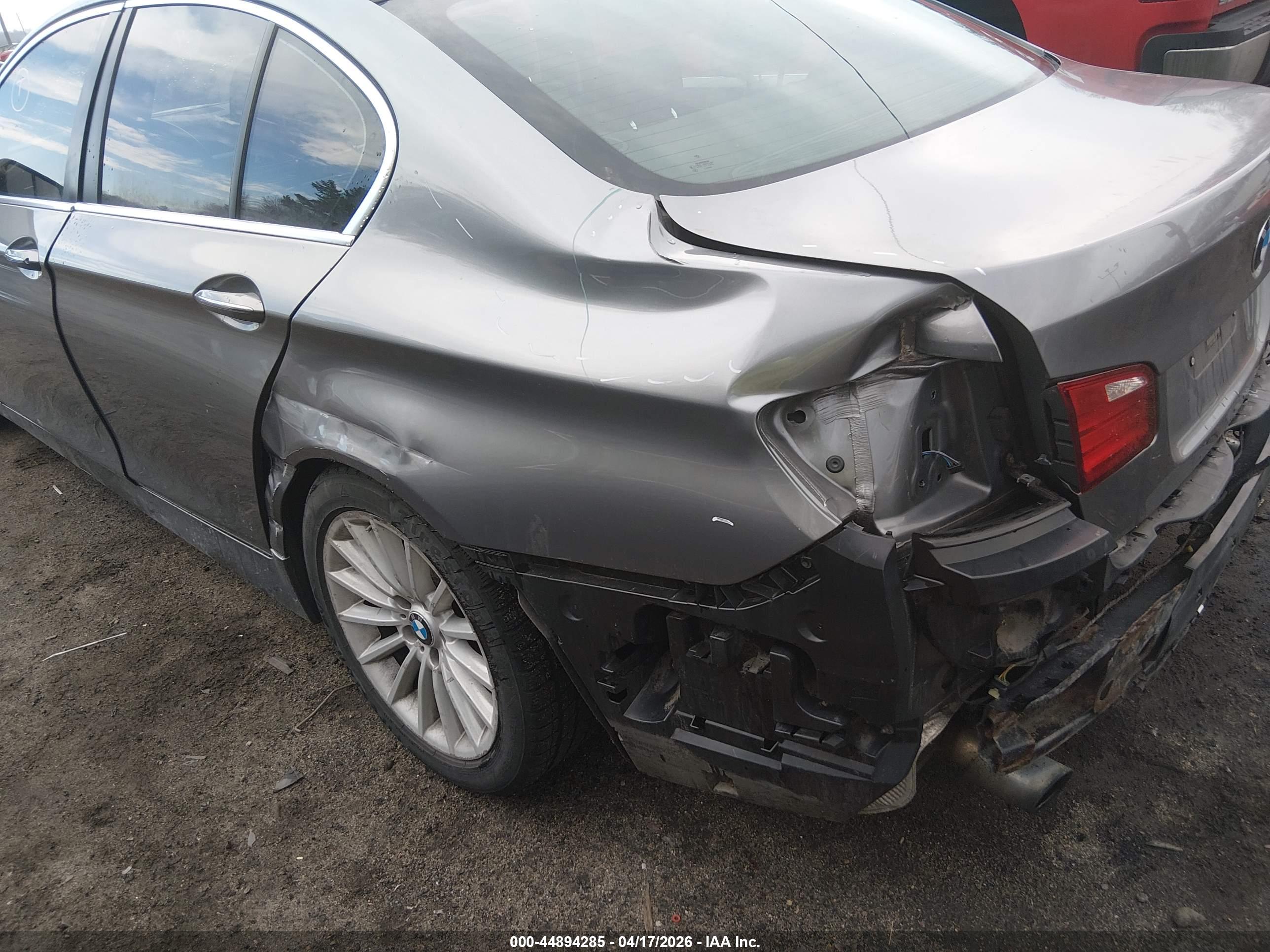BMW 535I image 6