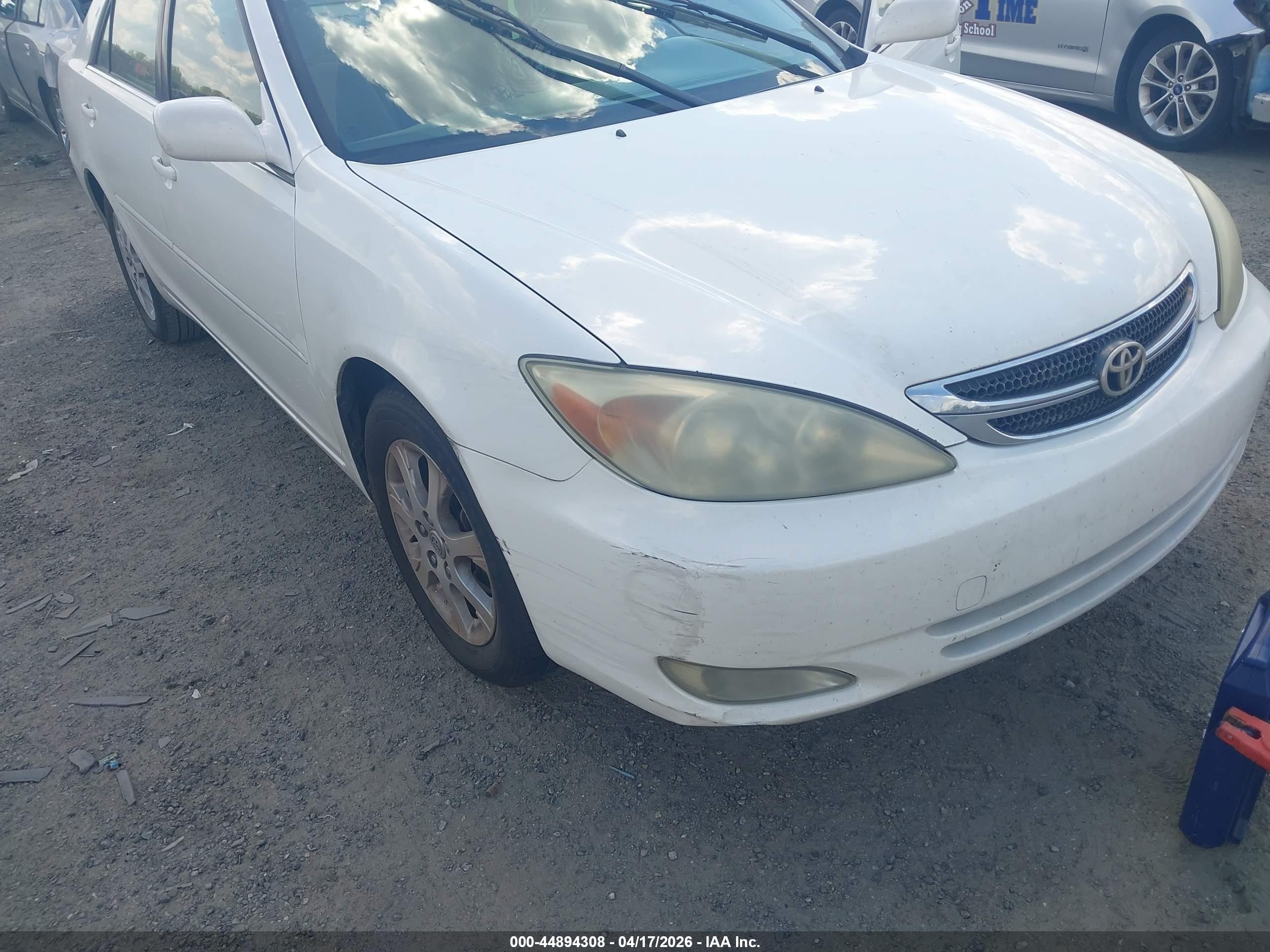 TOYOTA CAMRY image 6