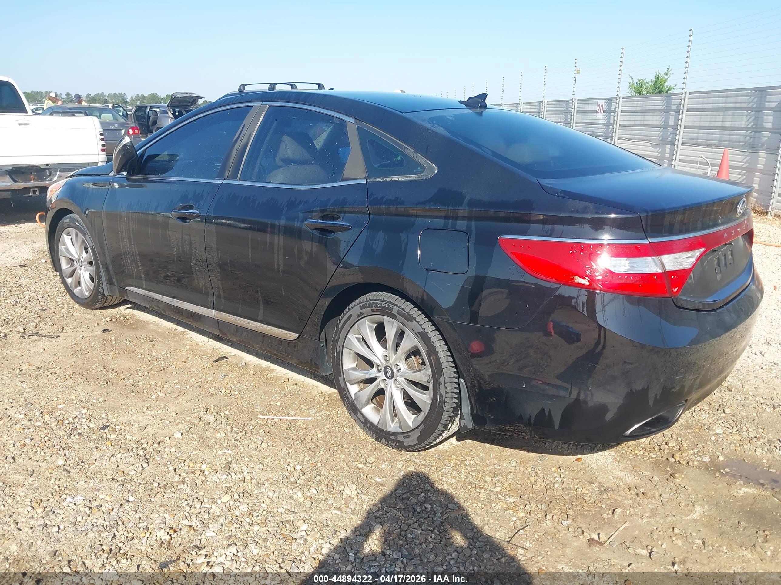 HYUNDAI AZERA image 3