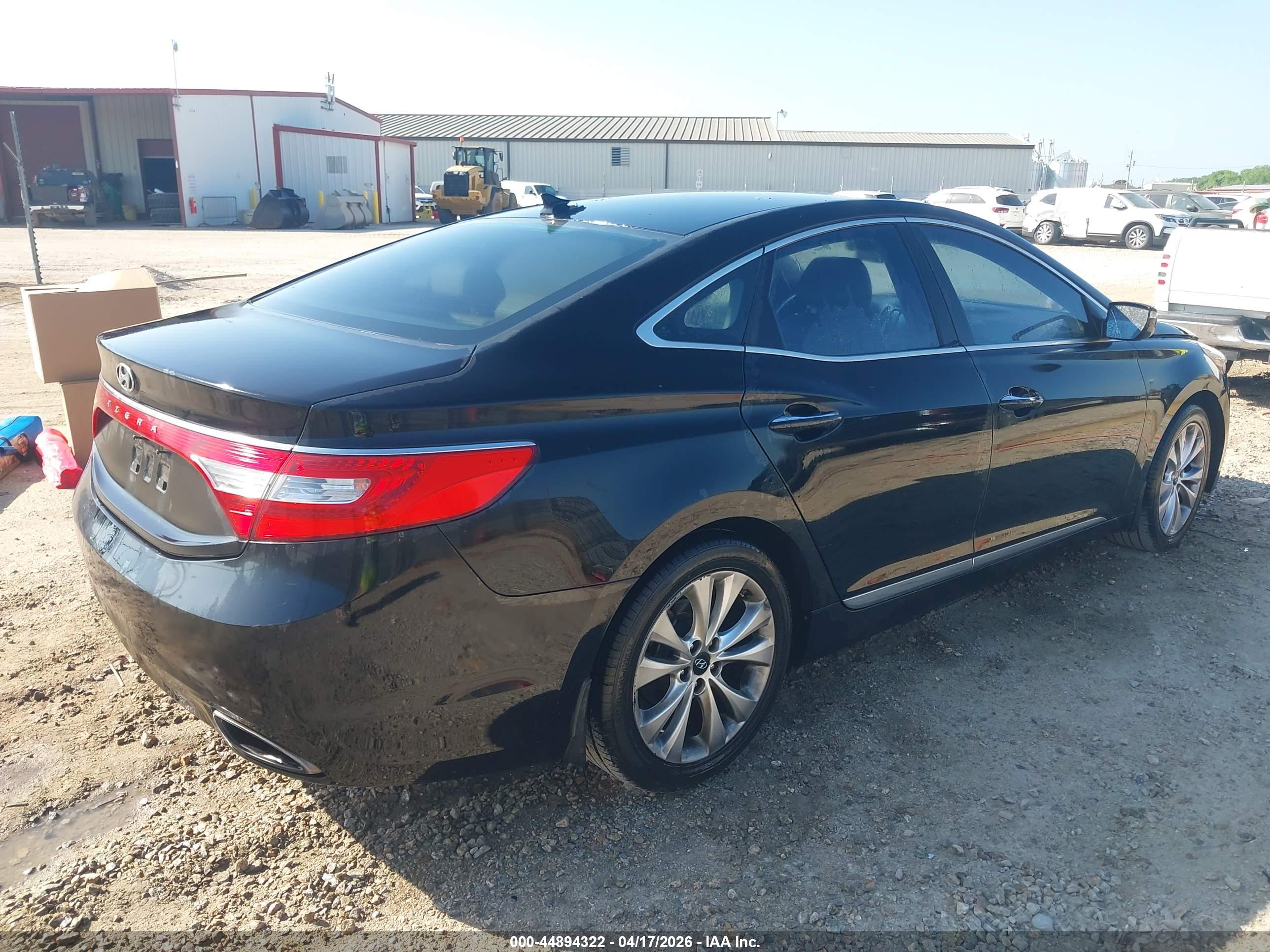 HYUNDAI AZERA image 4