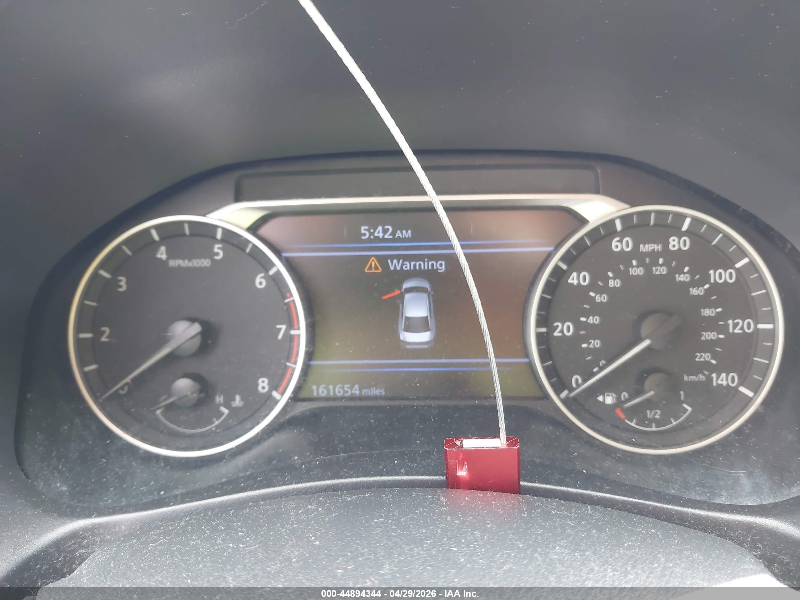 NISSAN MAXIMA image 7