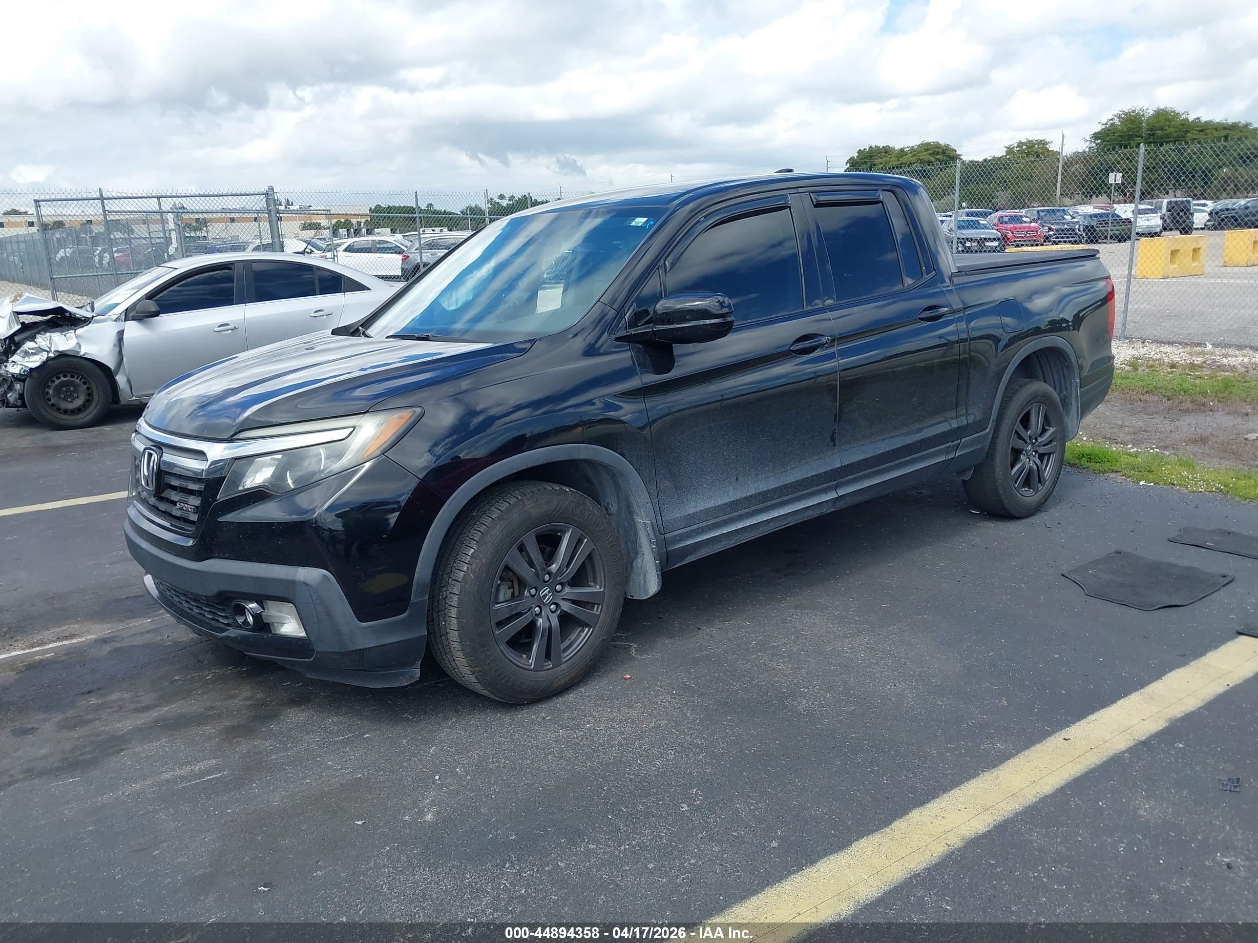 HONDA RIDGELINE image 2