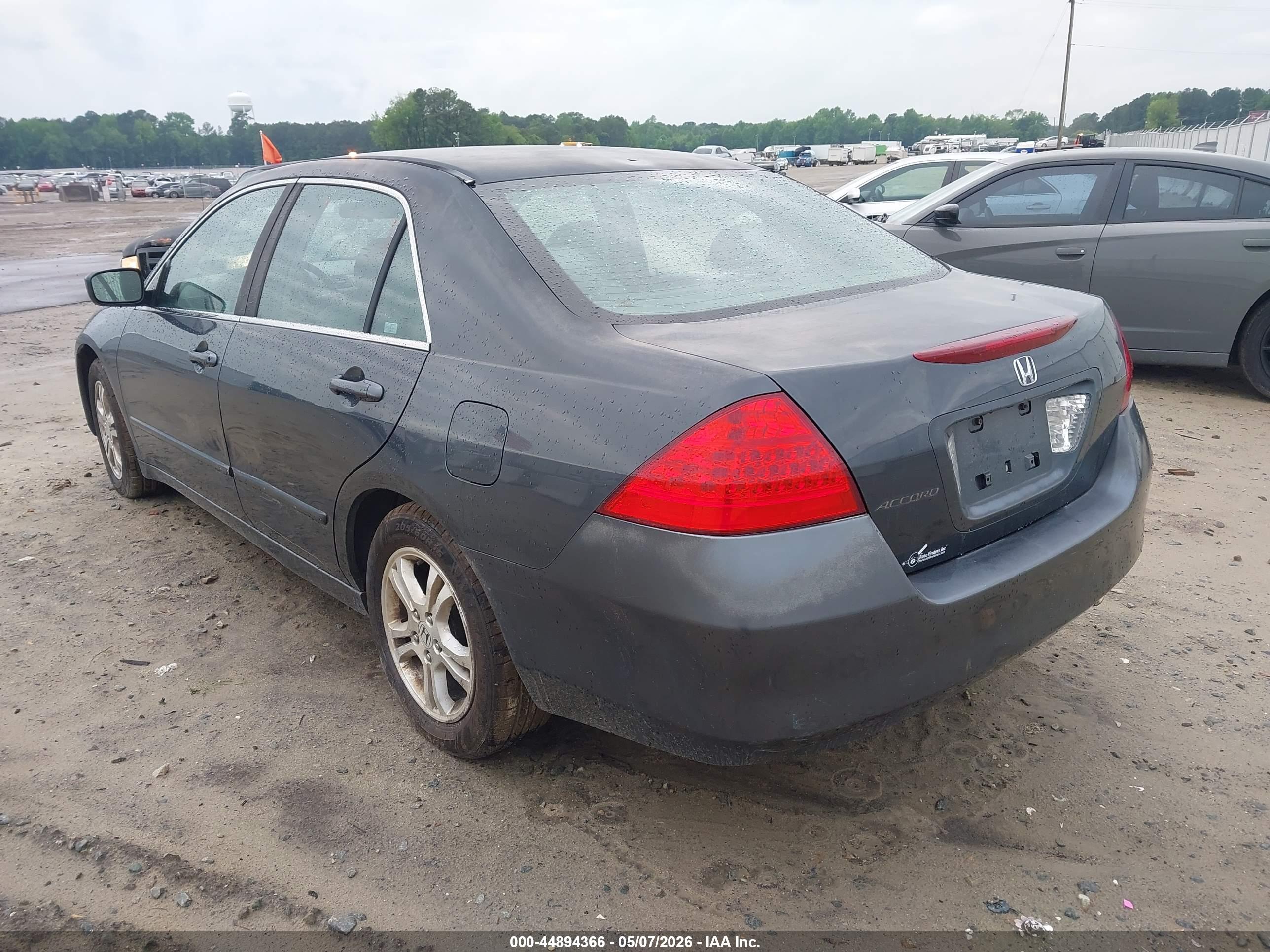HONDA ACCORD image 3