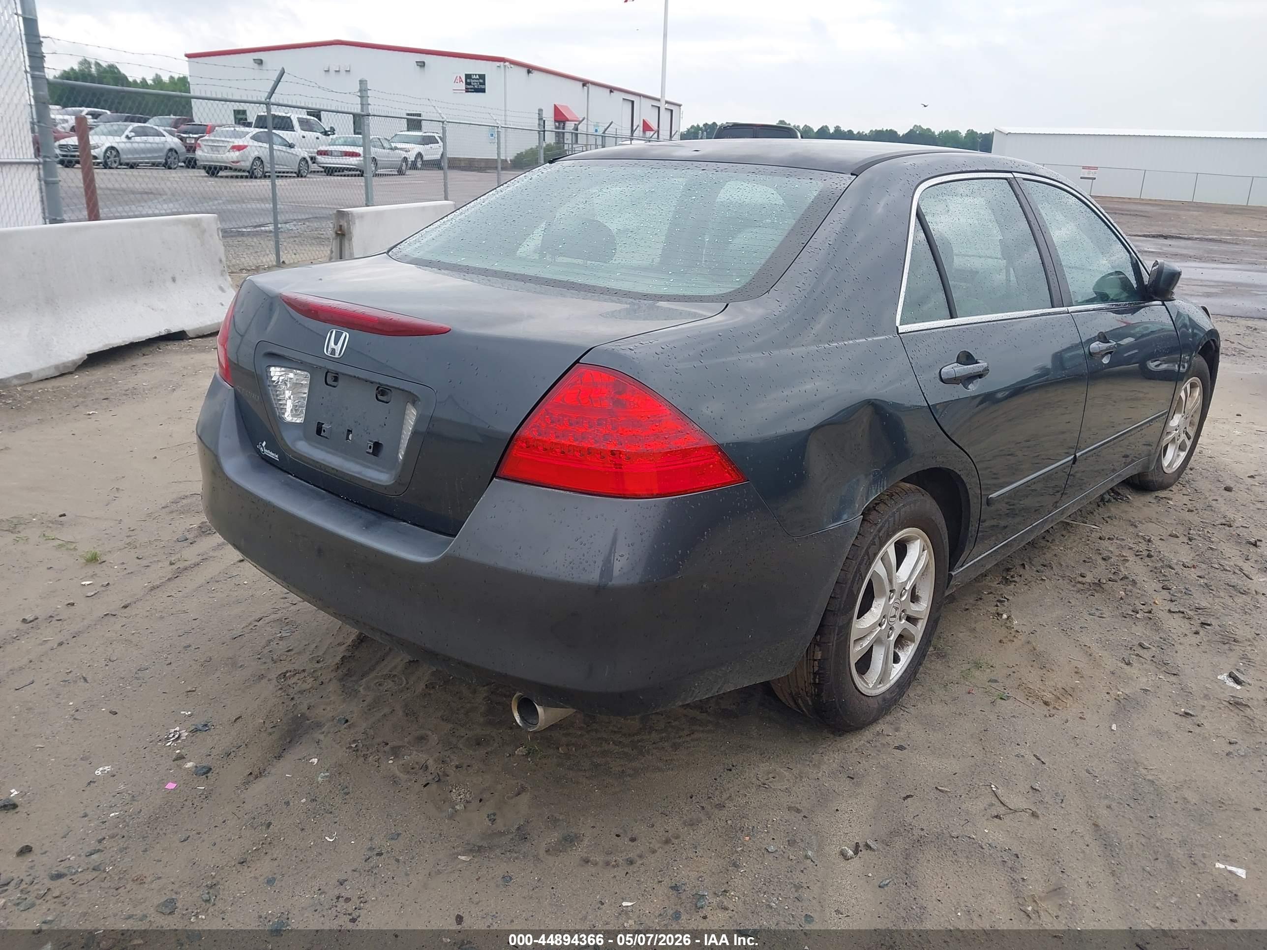 HONDA ACCORD image 4