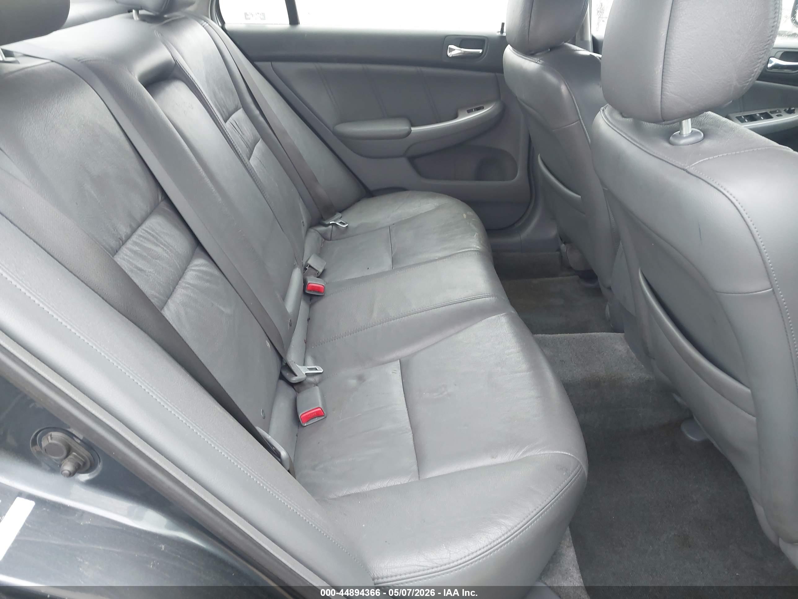 HONDA ACCORD image 8