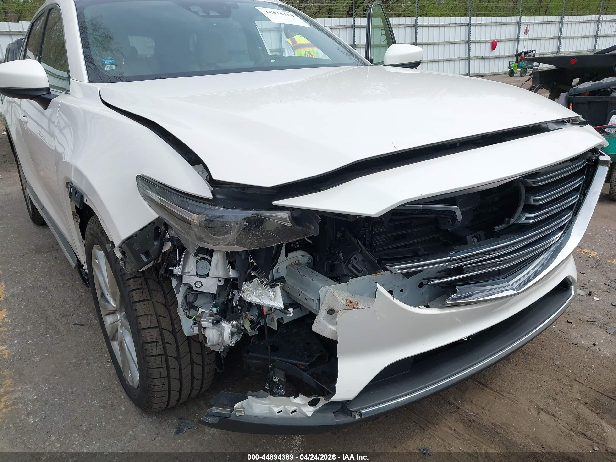 MAZDA CX-9 image 6