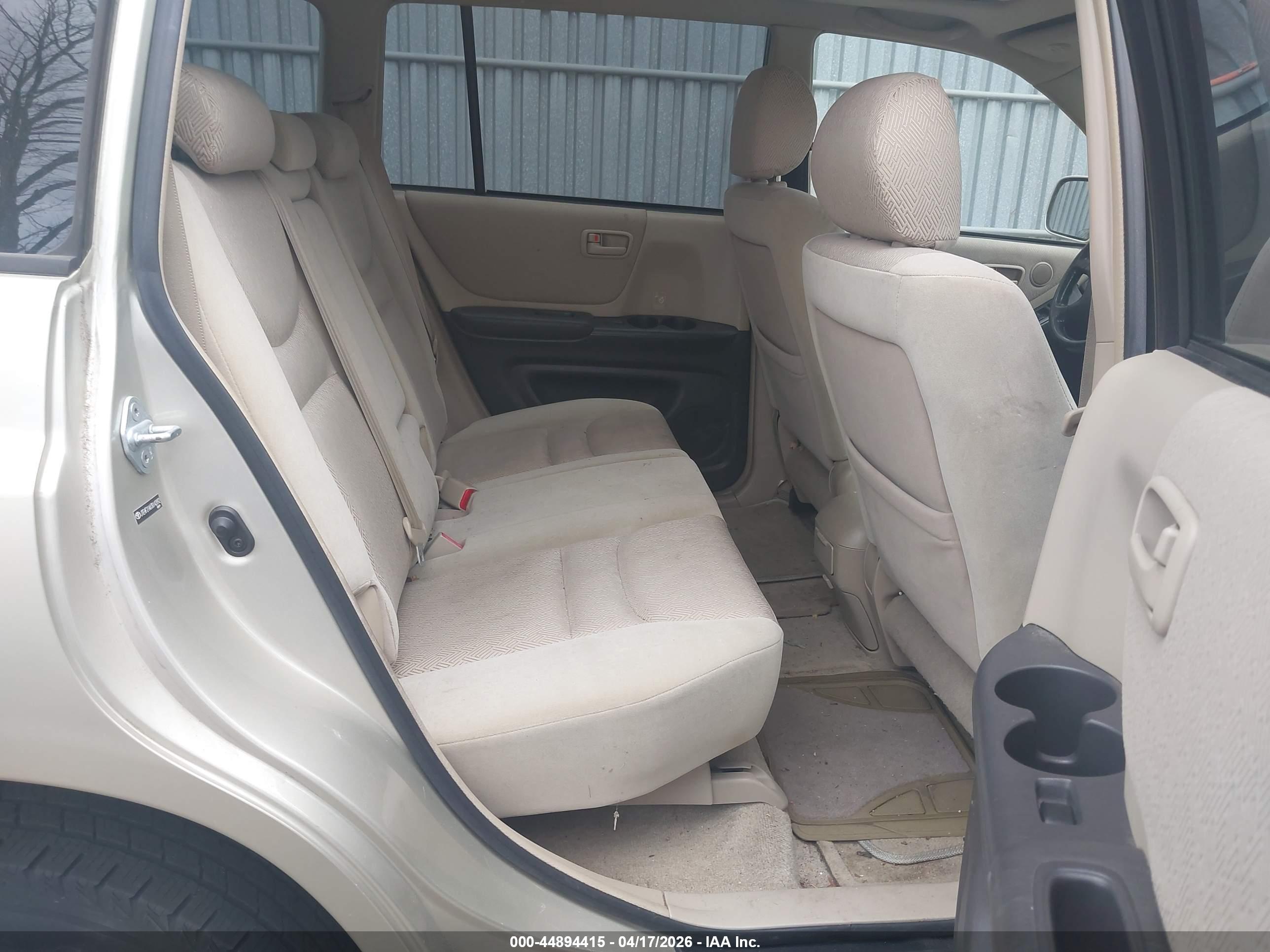 TOYOTA HIGHLANDER image 8