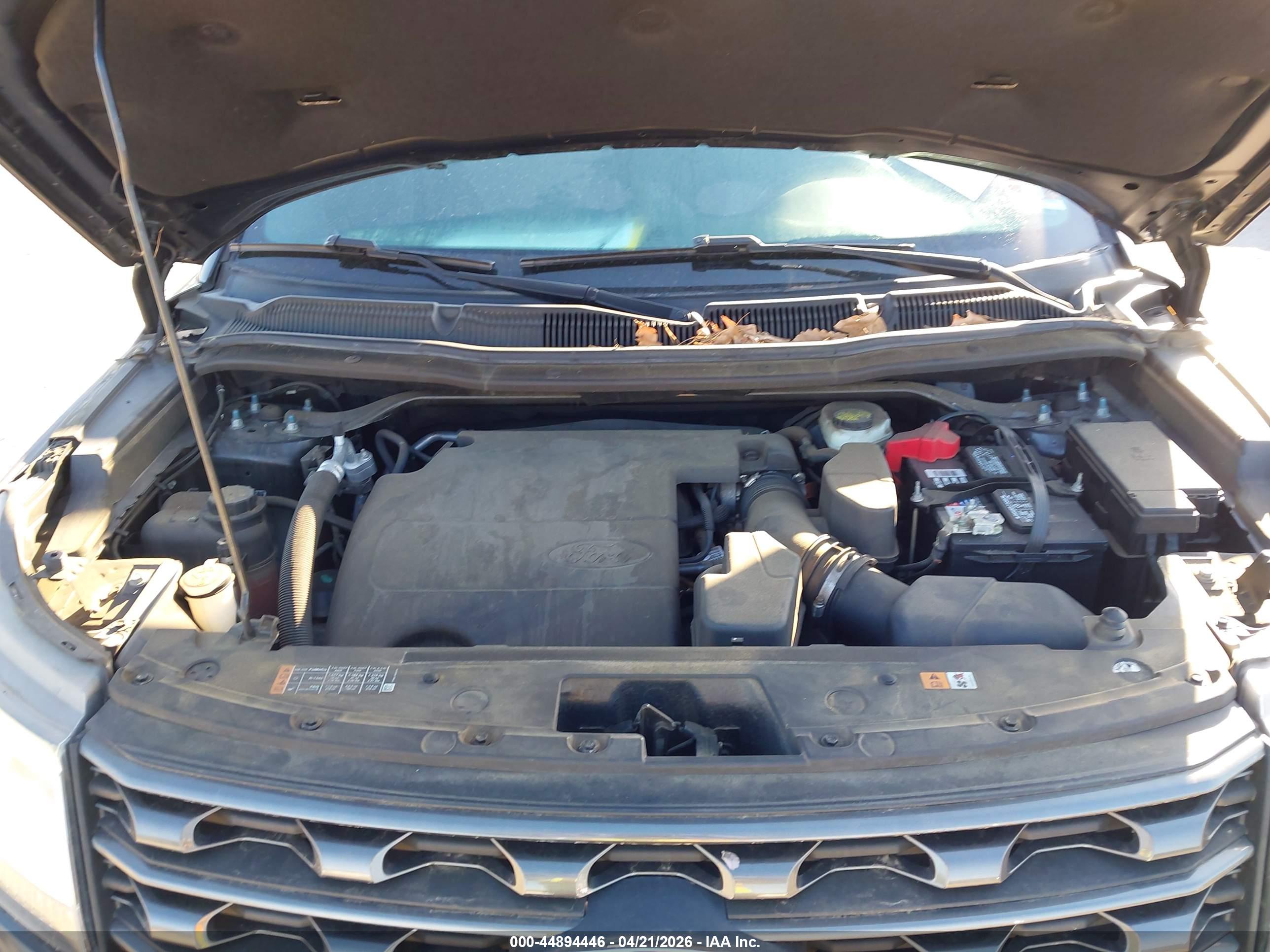 FORD EXPLORER image 10