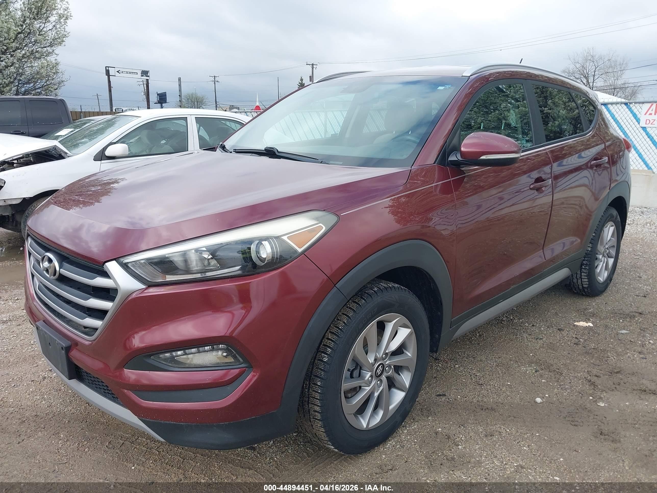 HYUNDAI TUCSON image 2