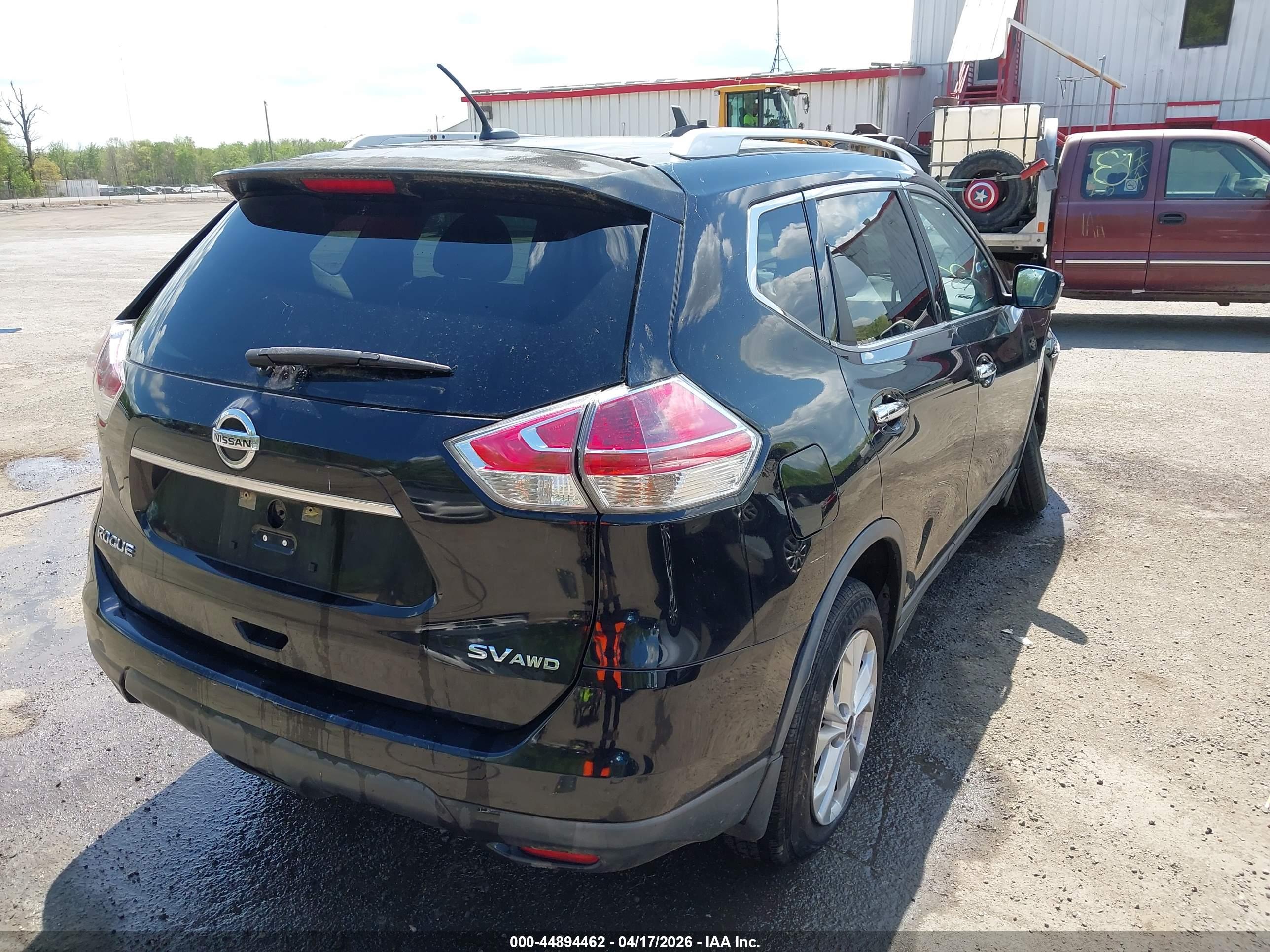 NISSAN ROGUE image 4