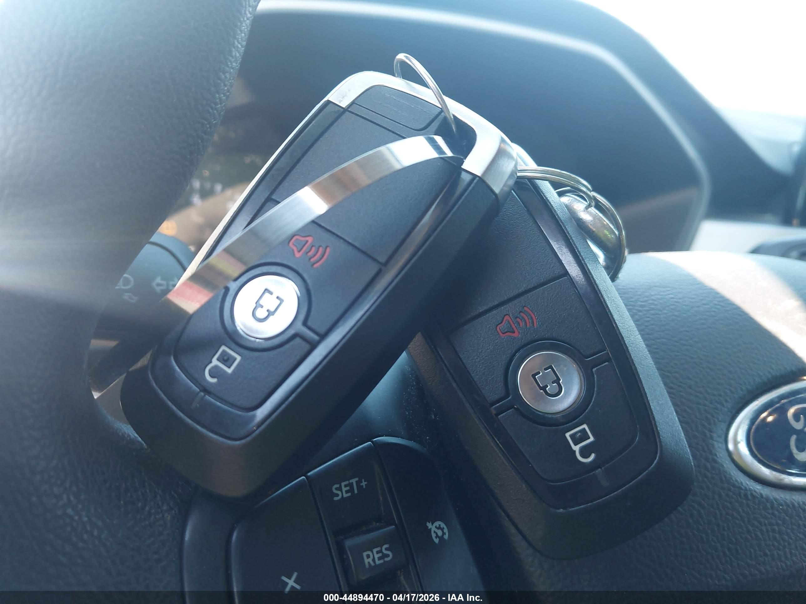 FORD ESCAPE image 11