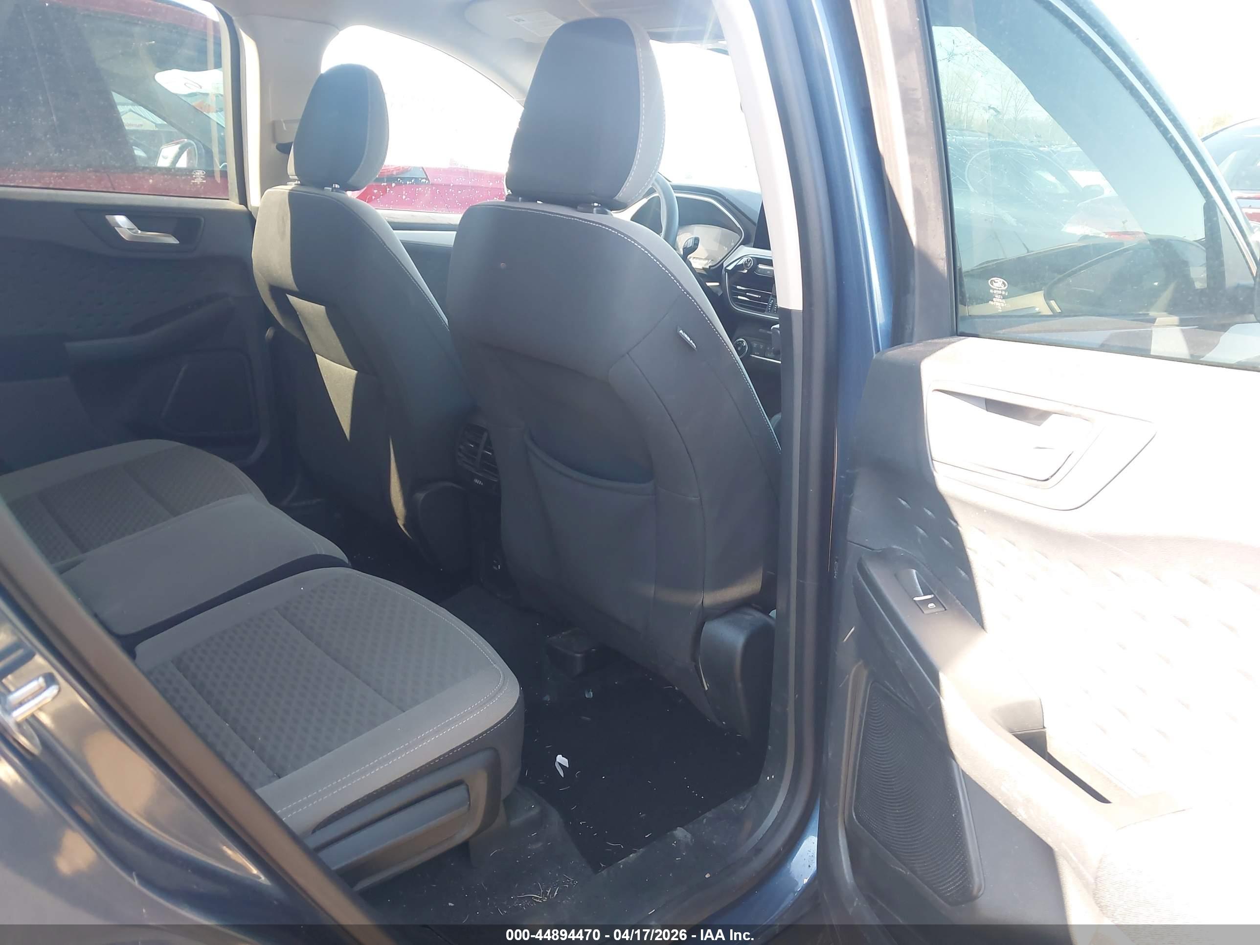 FORD ESCAPE image 8