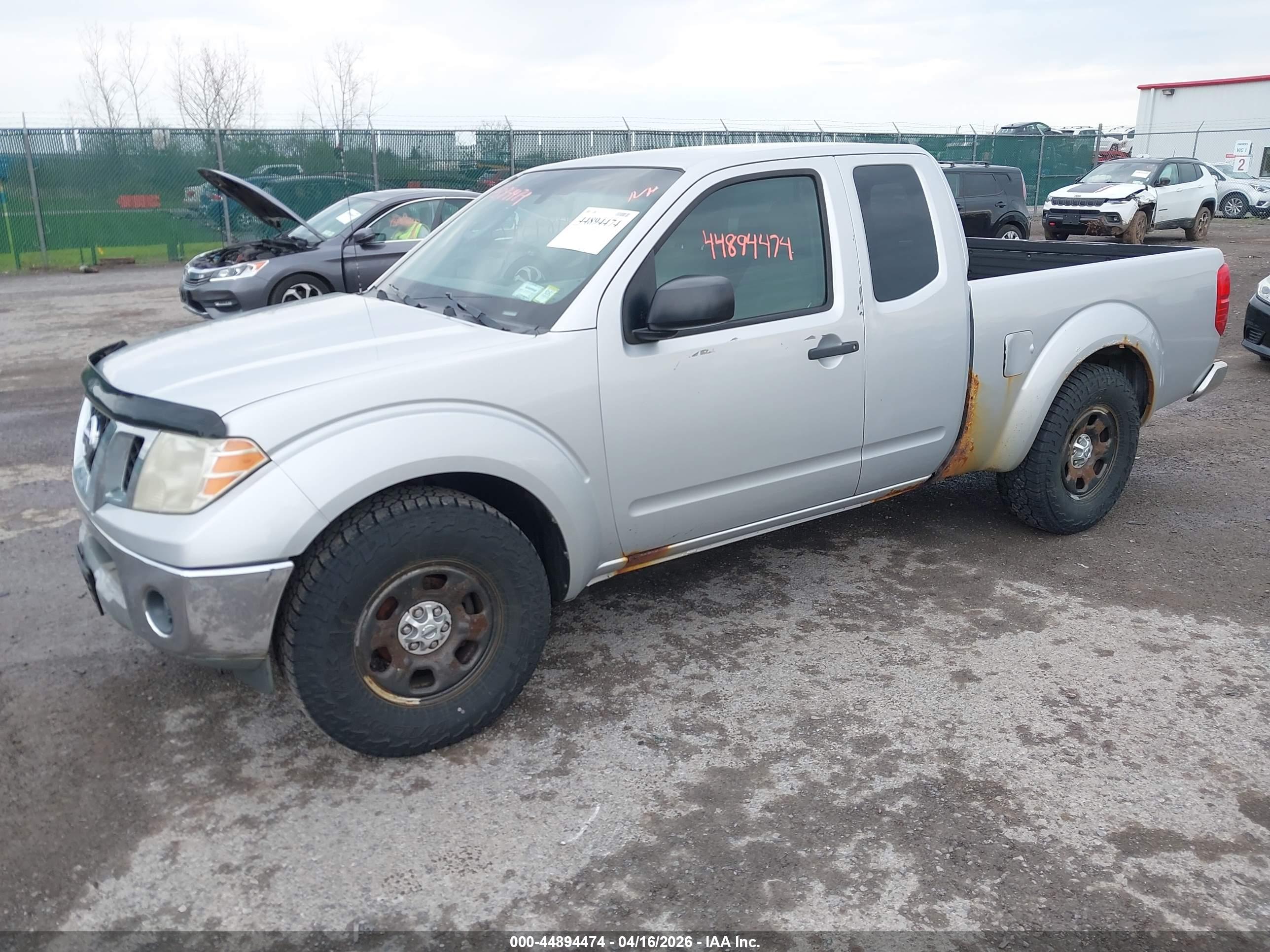 NISSAN FRONTIER image 2