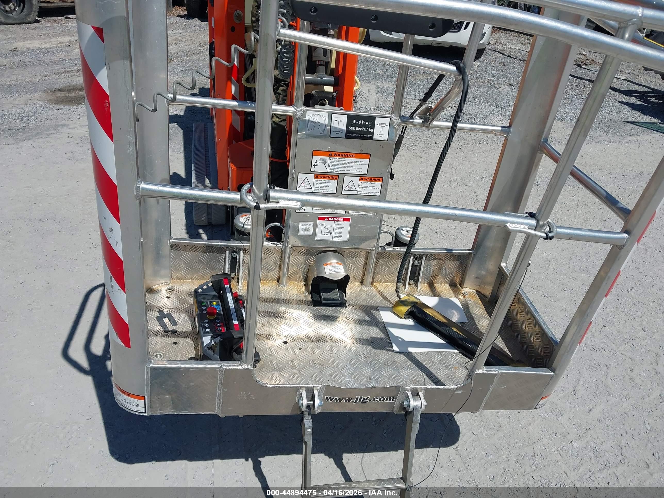 JLG X600AJ image 8