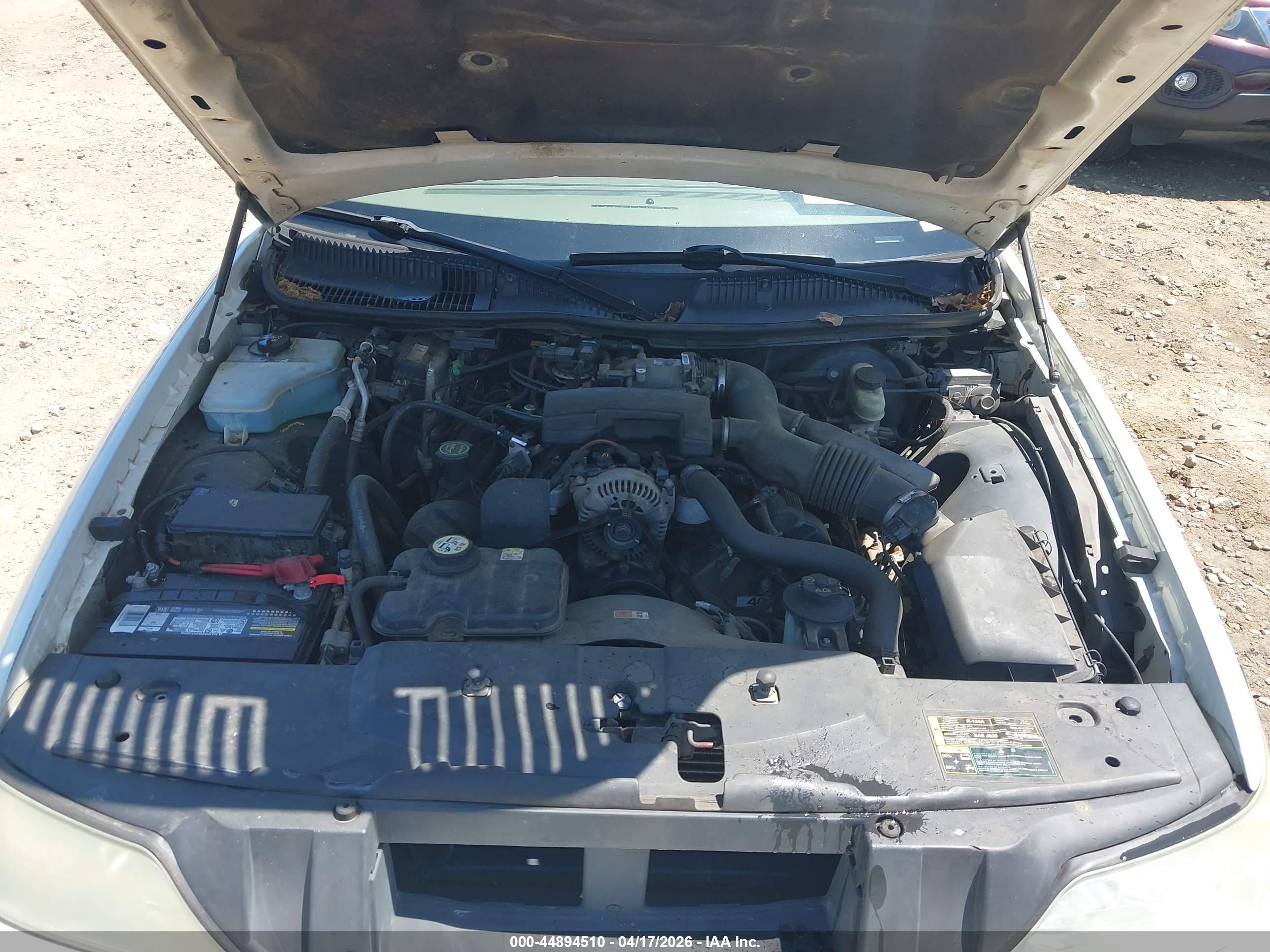 LINCOLN TOWN image 10