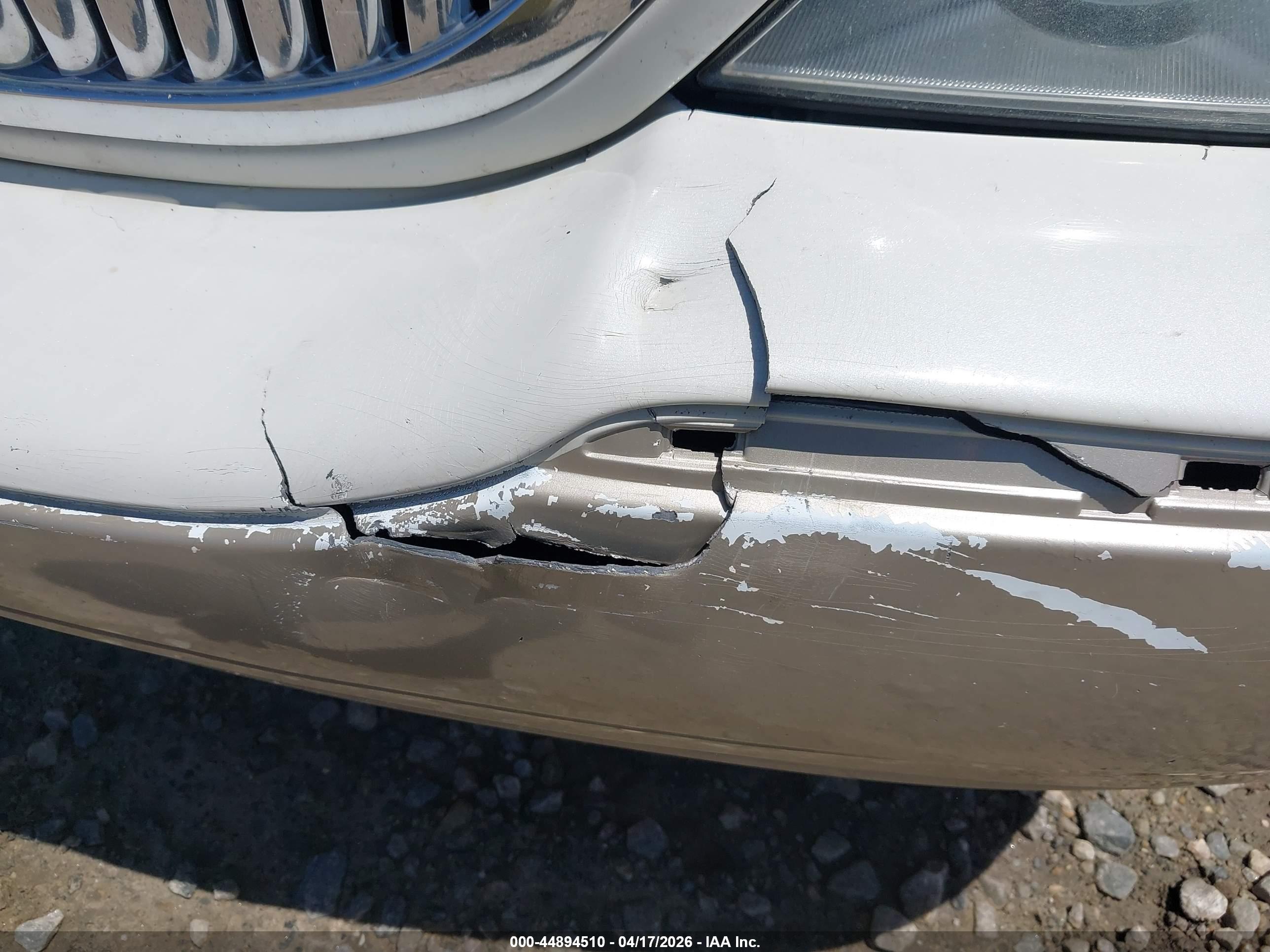 LINCOLN TOWN image 6