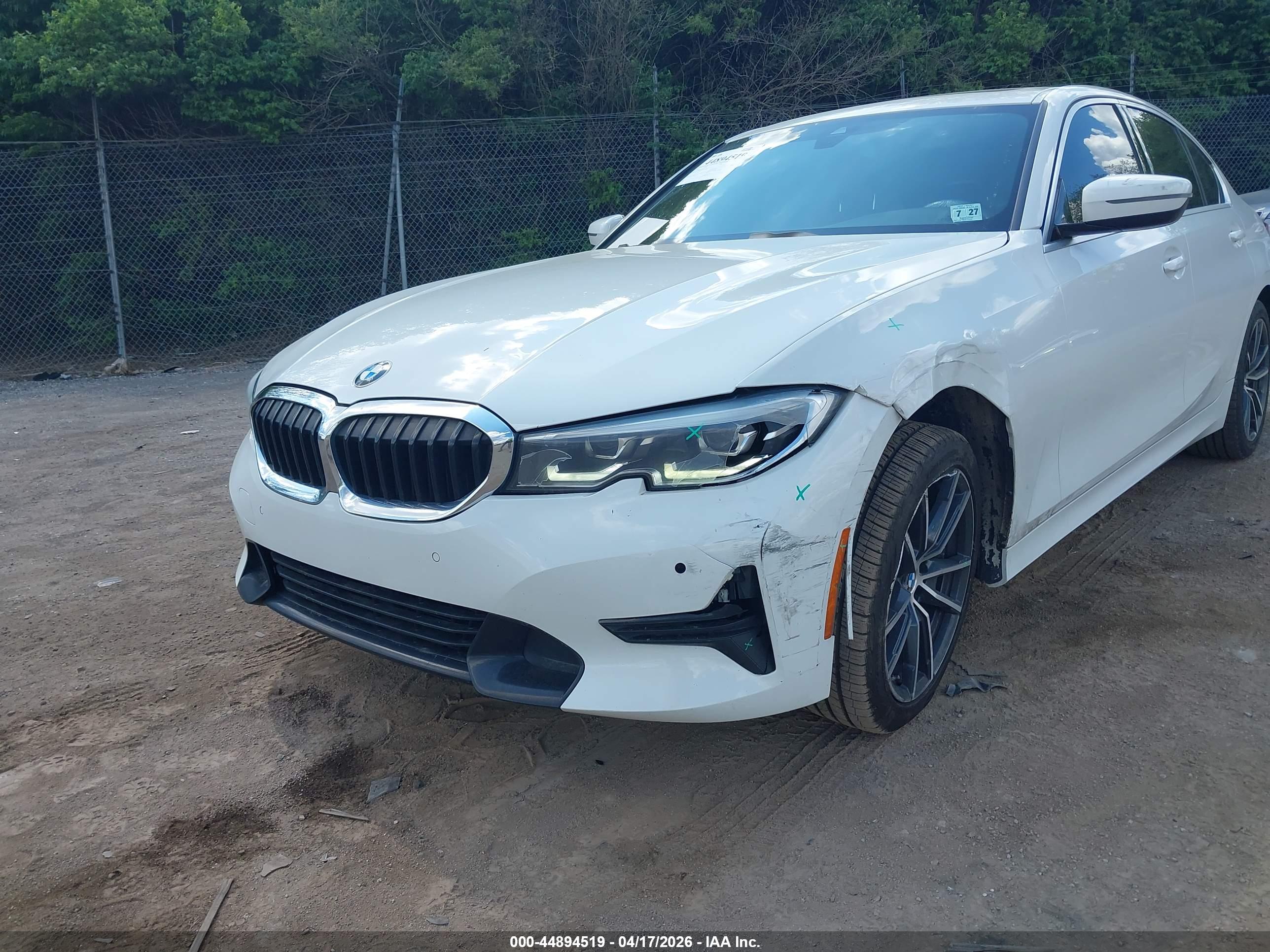 BMW 330I image 6