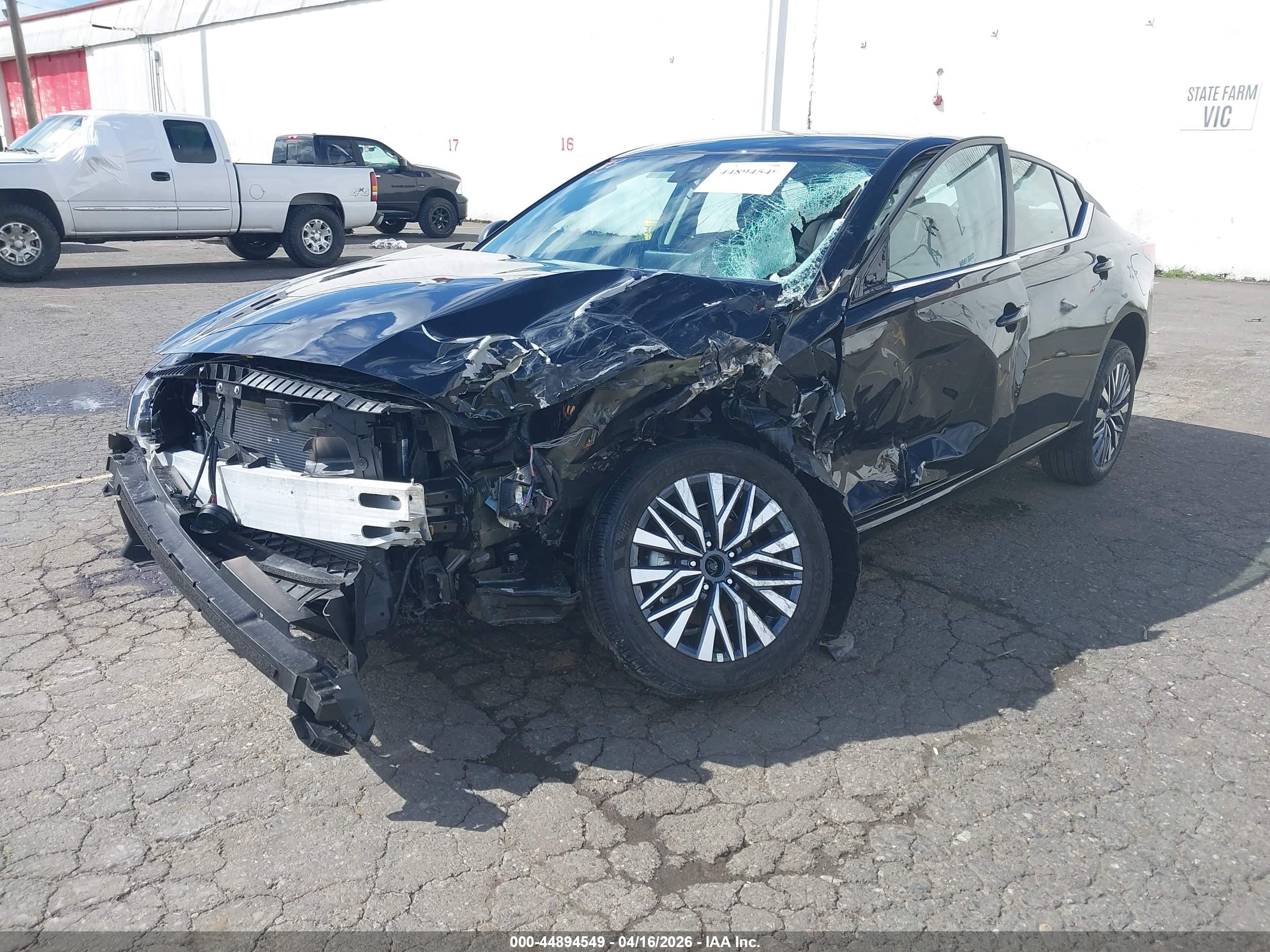 NISSAN ALTIMA image 2