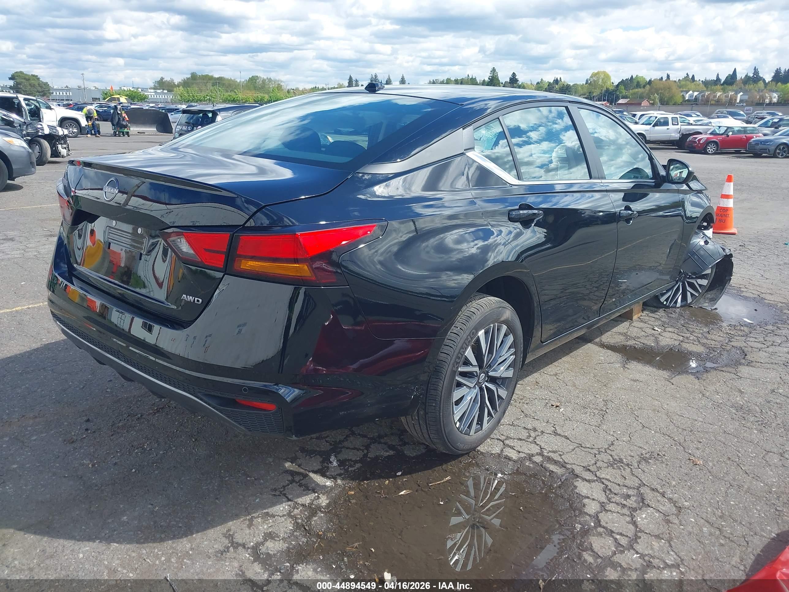 NISSAN ALTIMA image 4