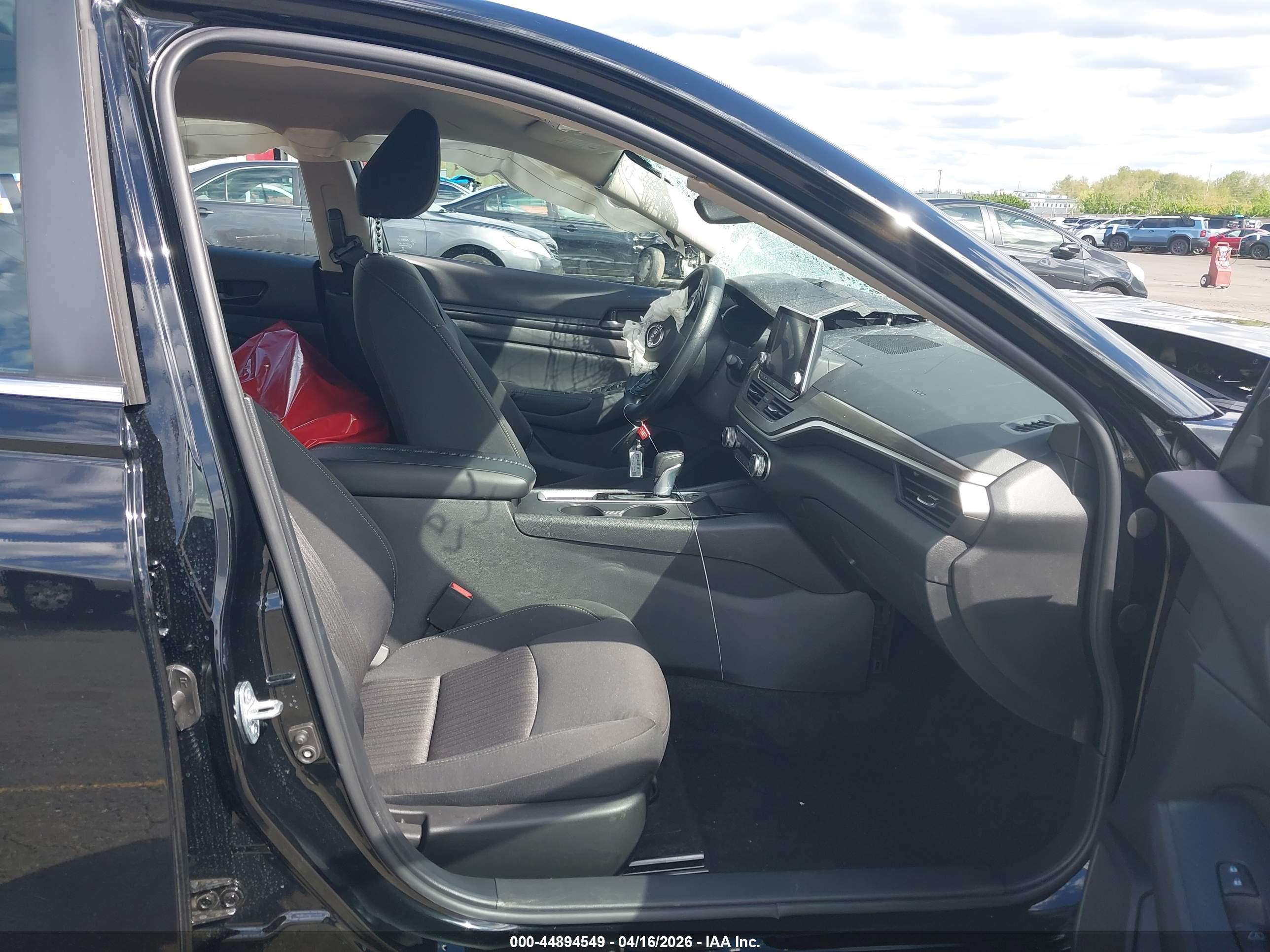 NISSAN ALTIMA image 5