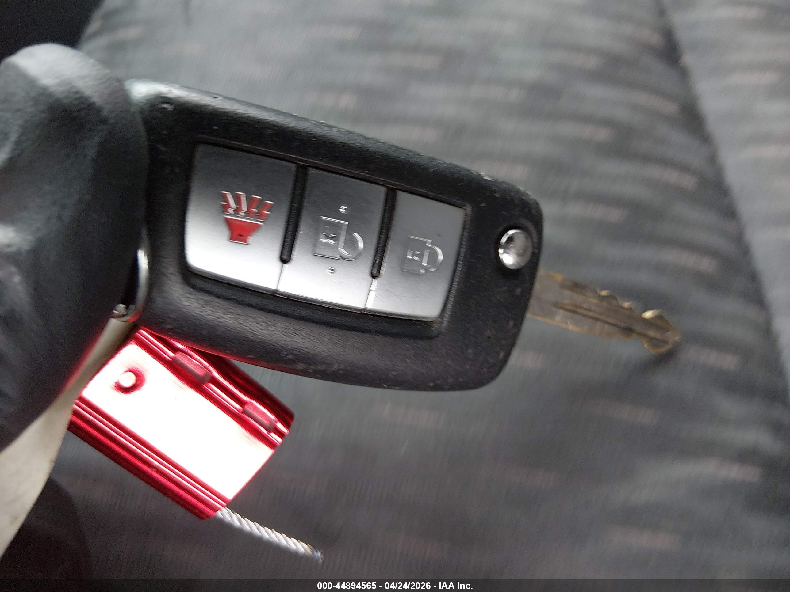 NISSAN ROGUE image 11