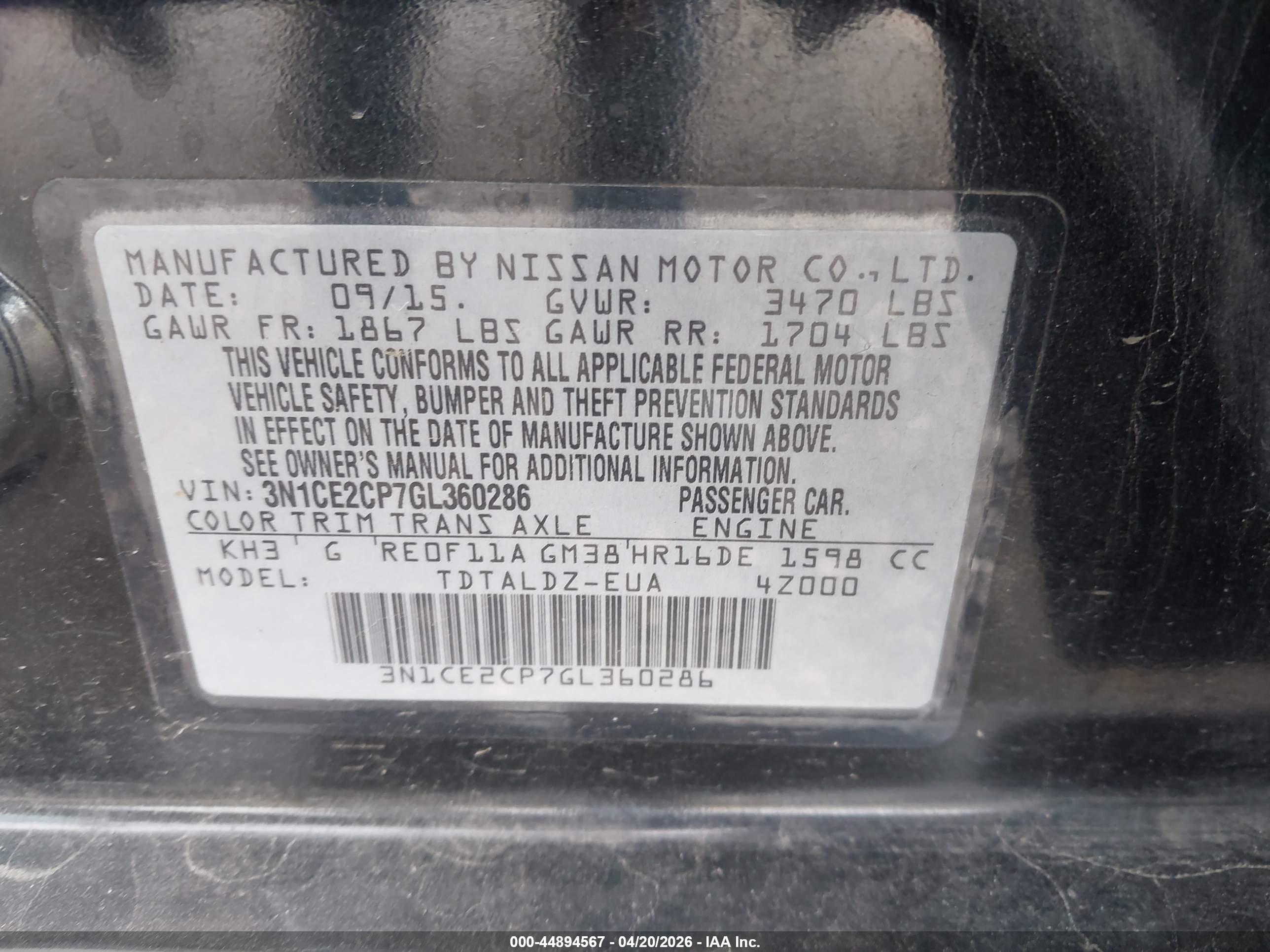 NISSAN VERSA image 9