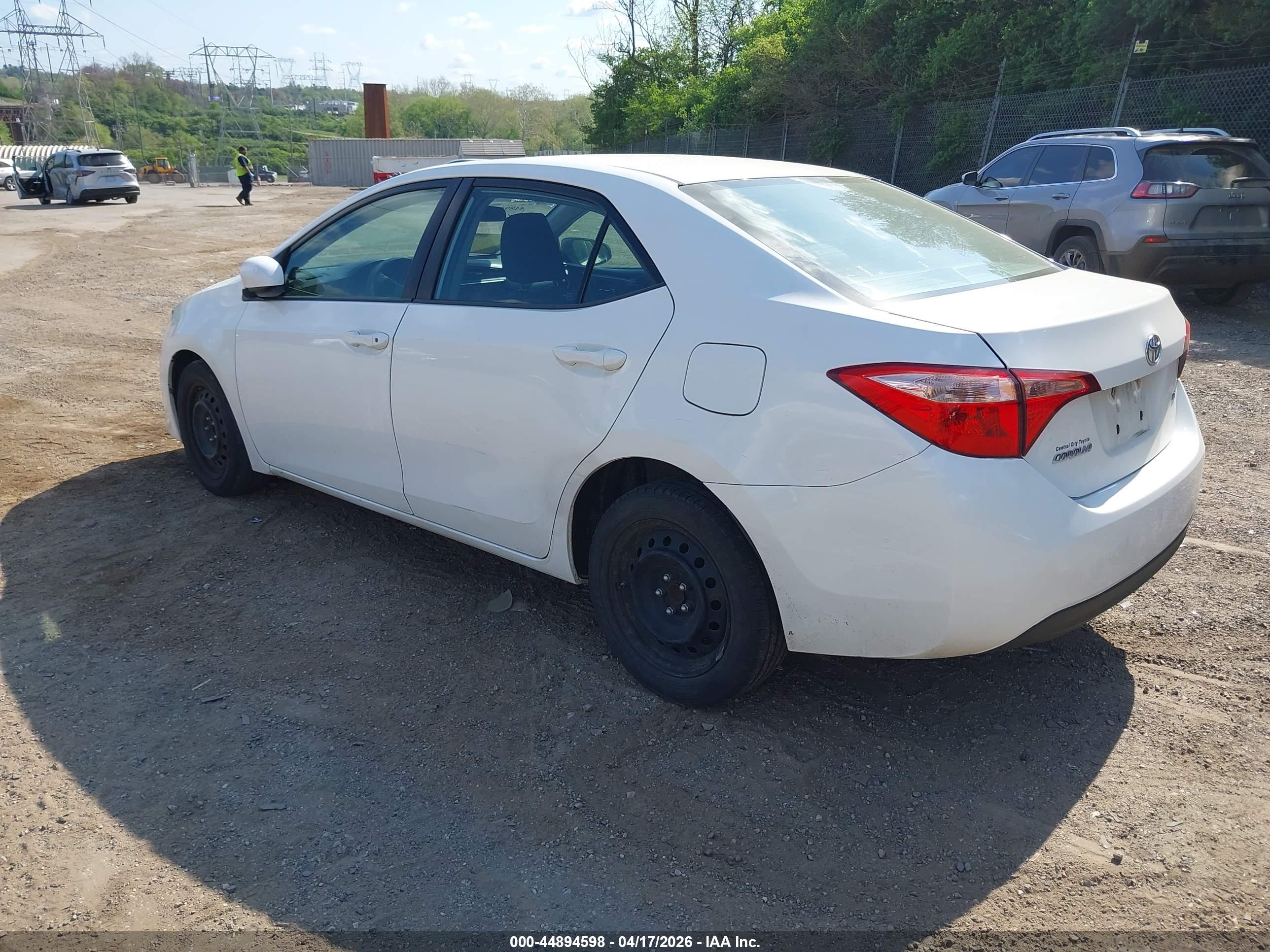 TOYOTA COROLLA image 3