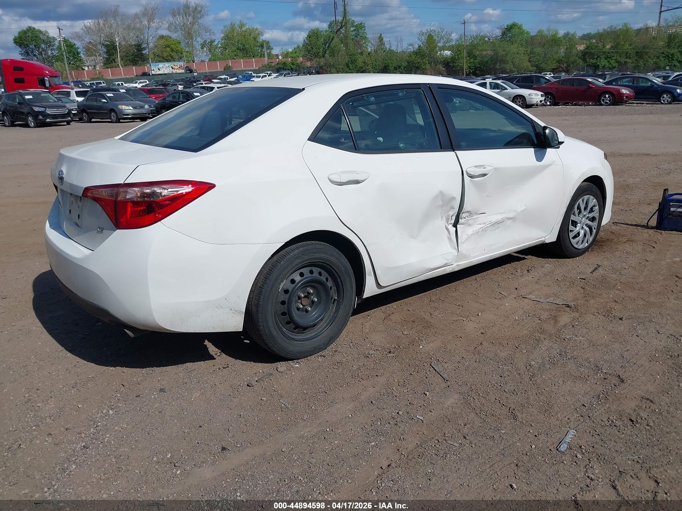 TOYOTA COROLLA image 4