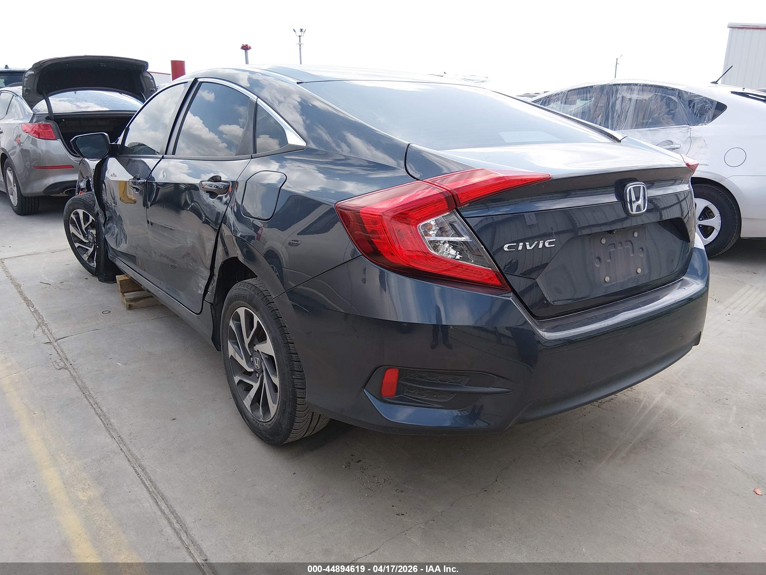 HONDA CIVIC image 3