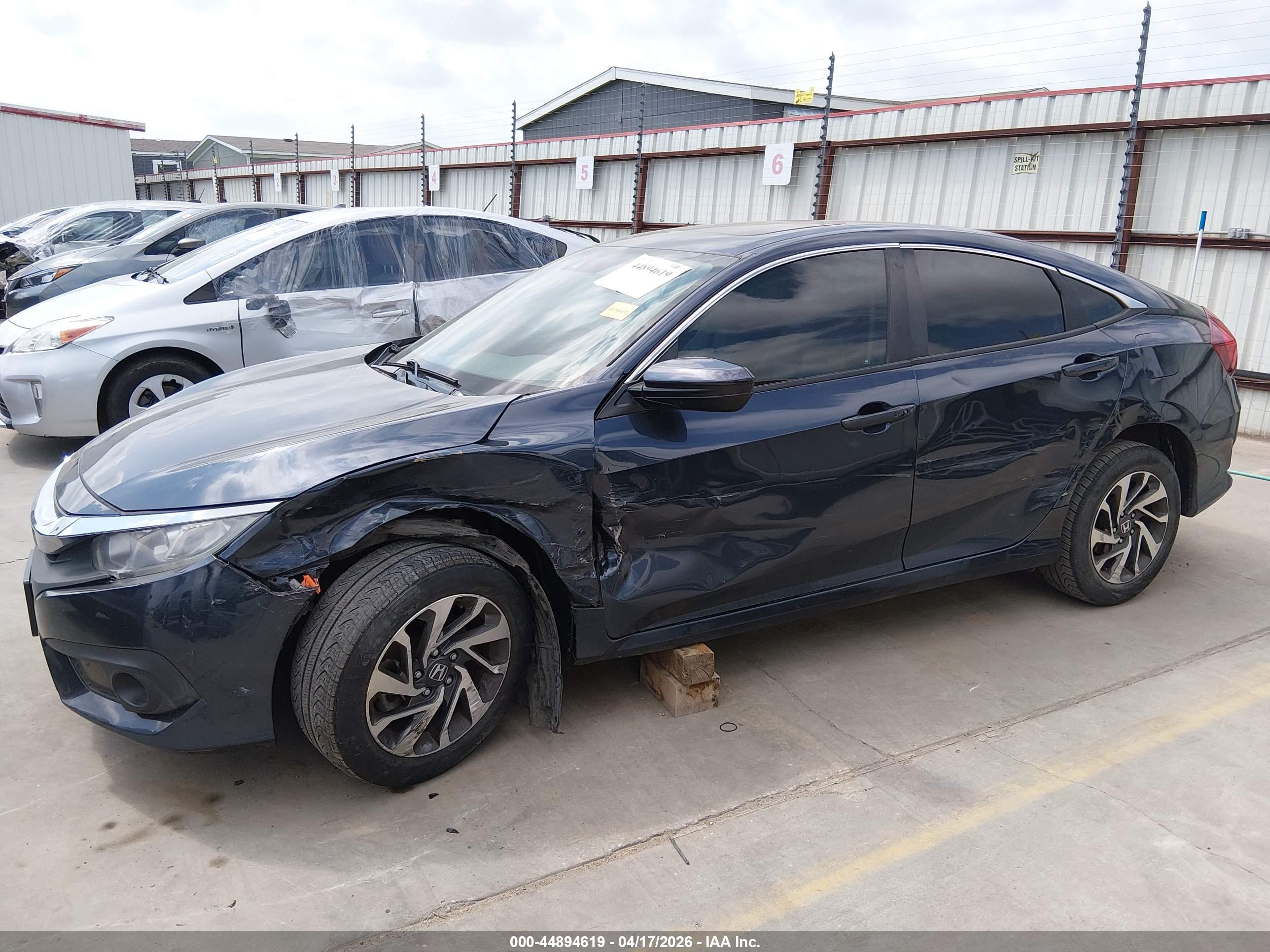 HONDA CIVIC image 6