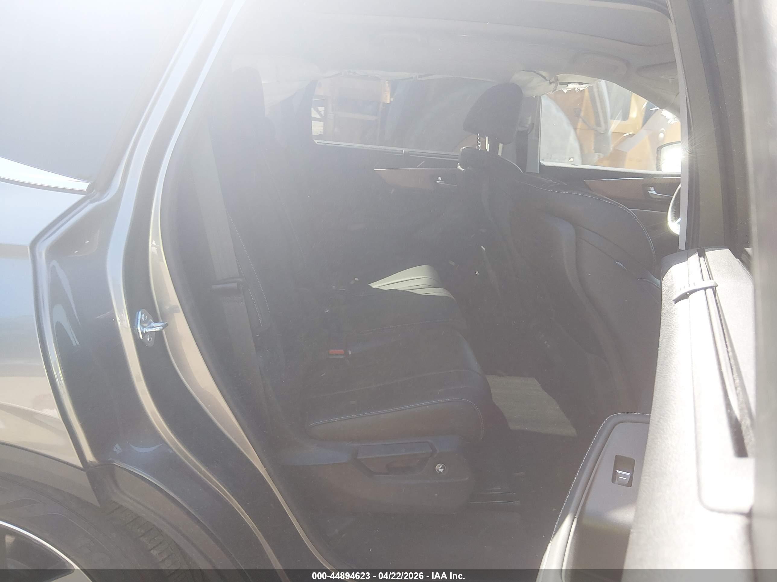 ACURA MDX image 8