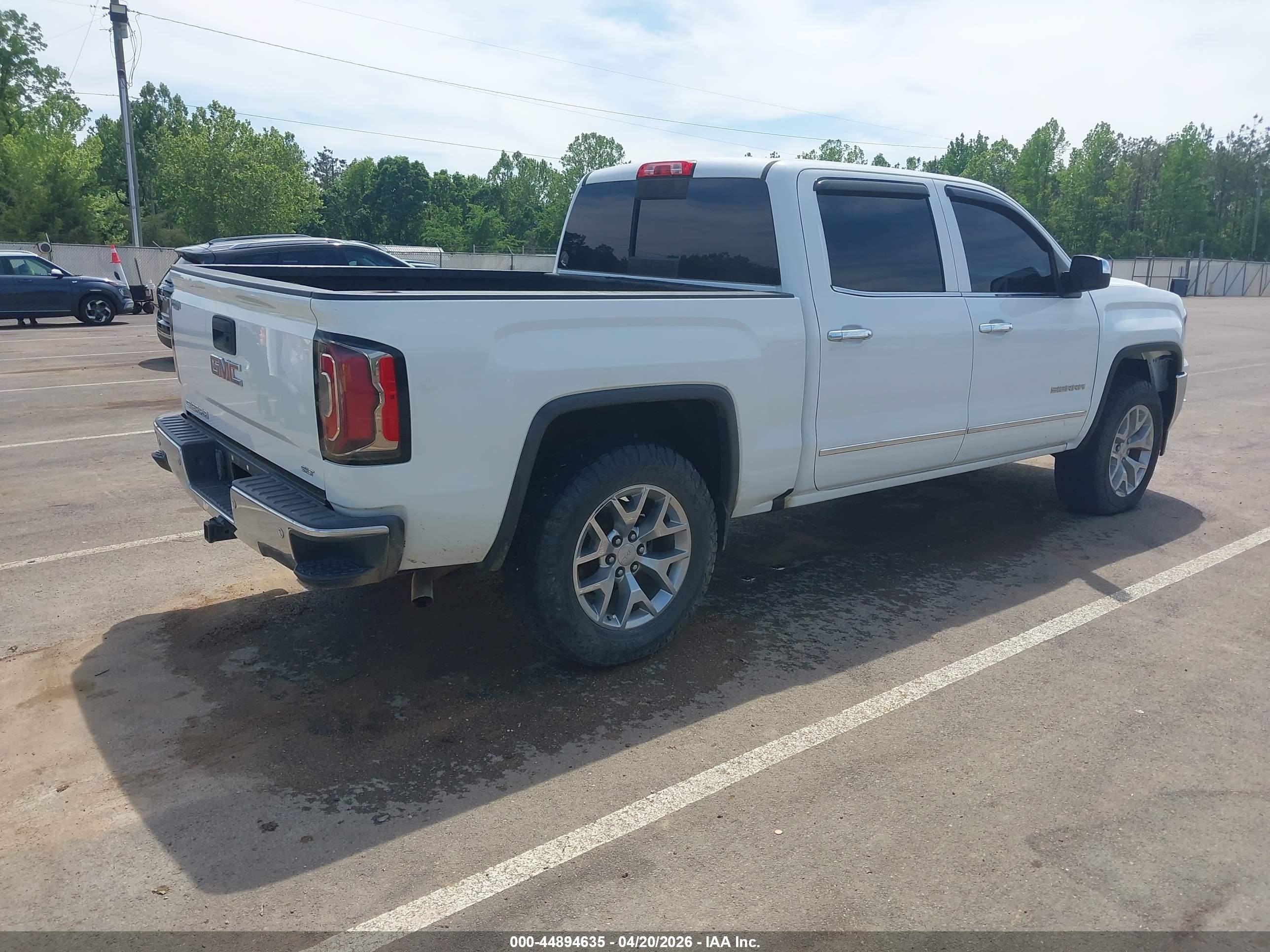 GMC SIERRA image 4