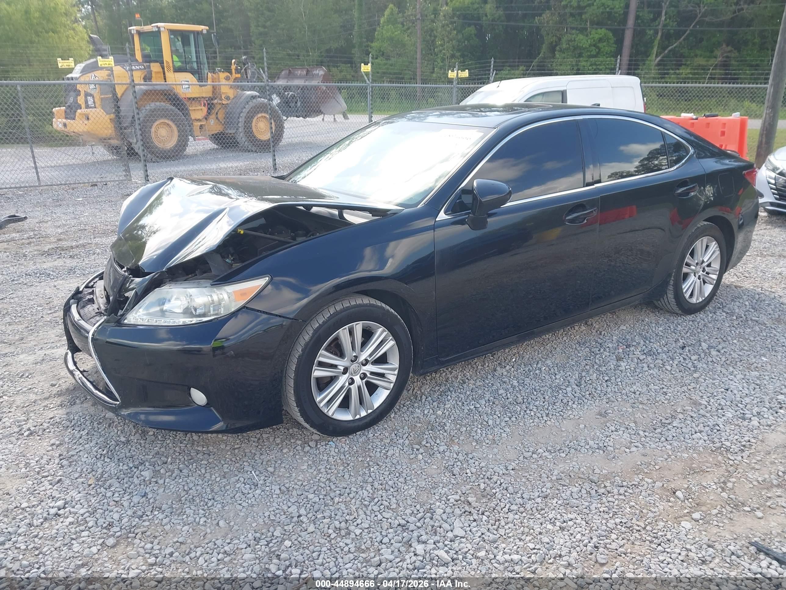 LEXUS ES image 2