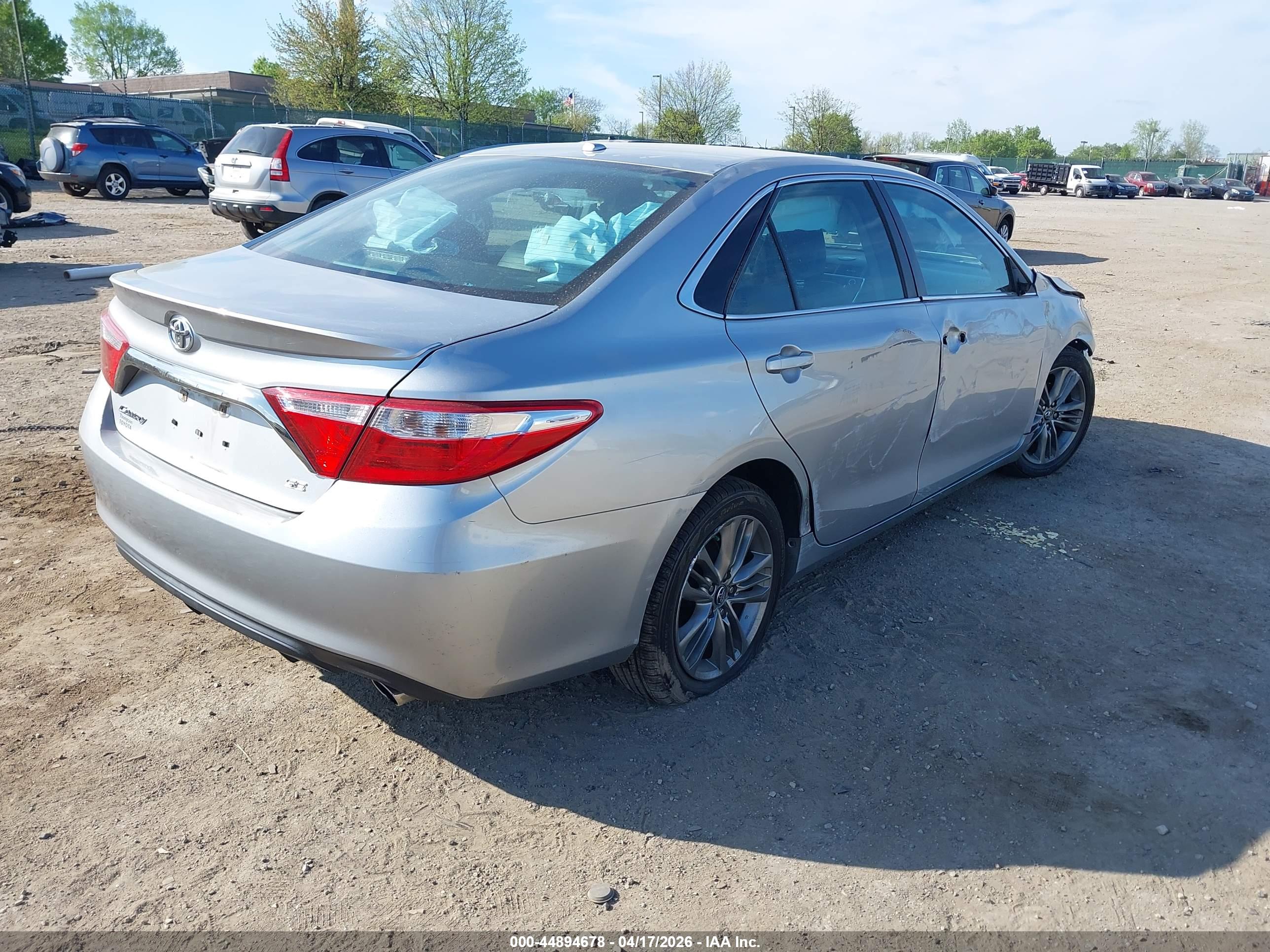 TOYOTA CAMRY image 4