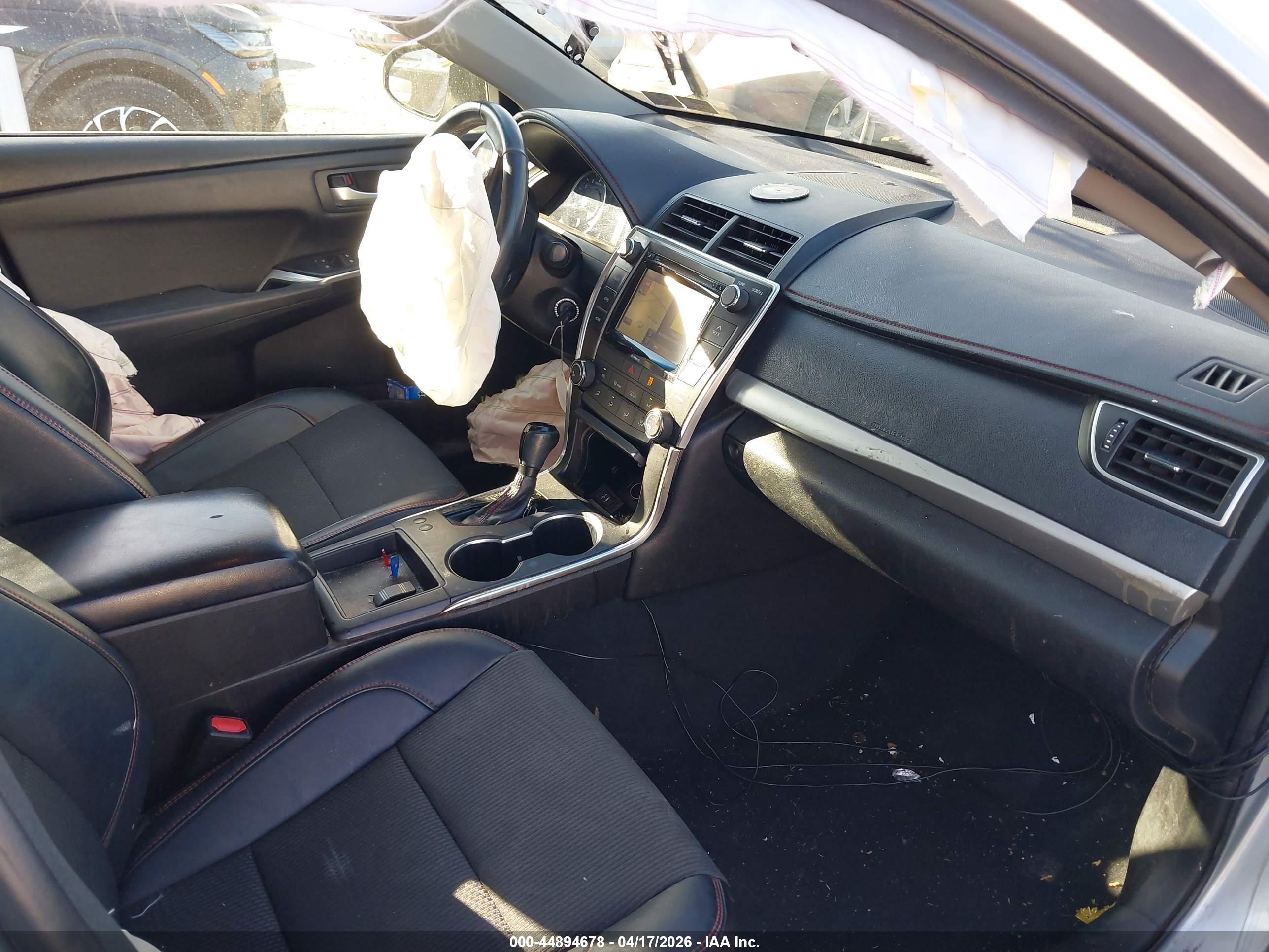 TOYOTA CAMRY image 5