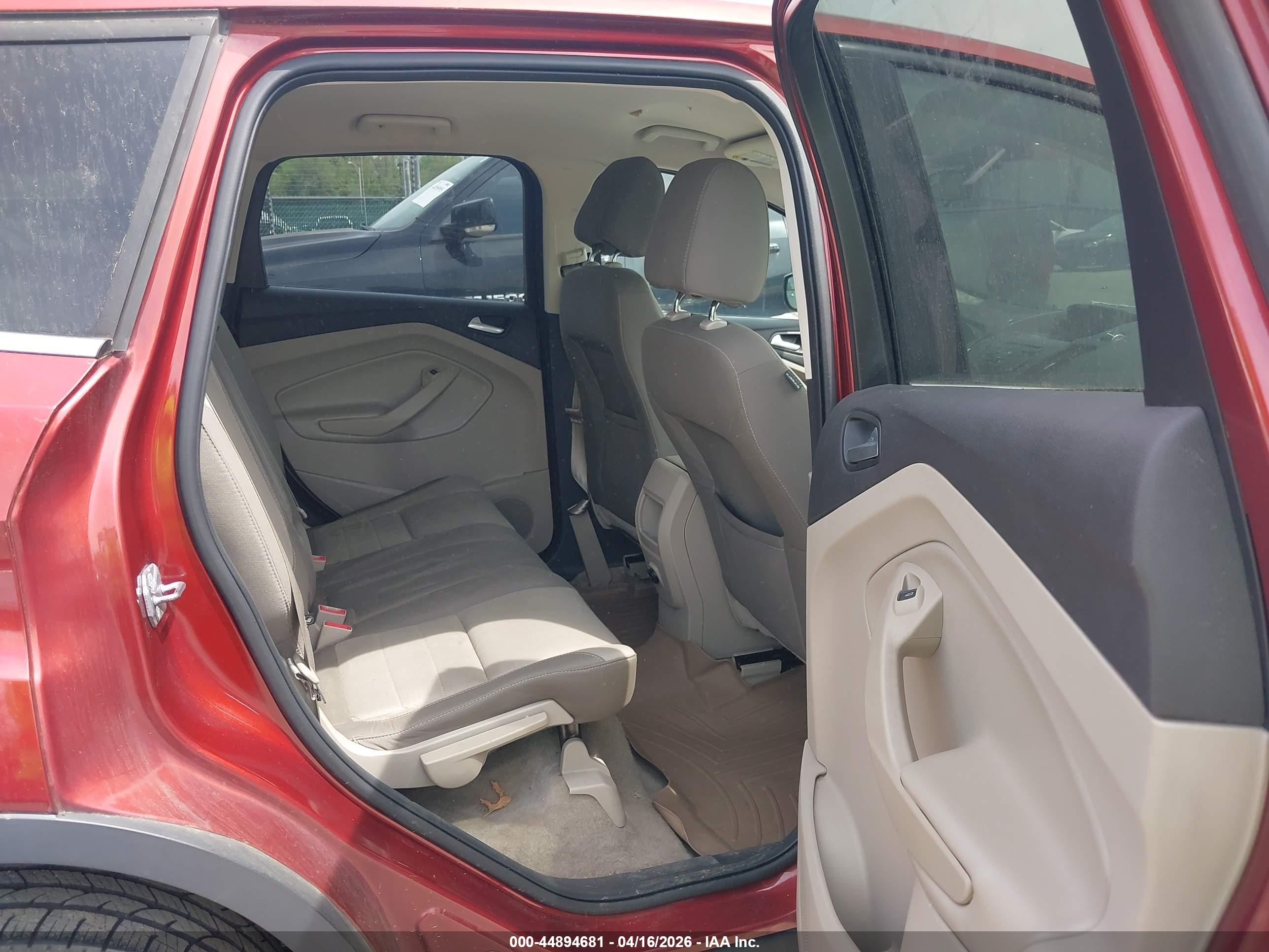 FORD ESCAPE image 8