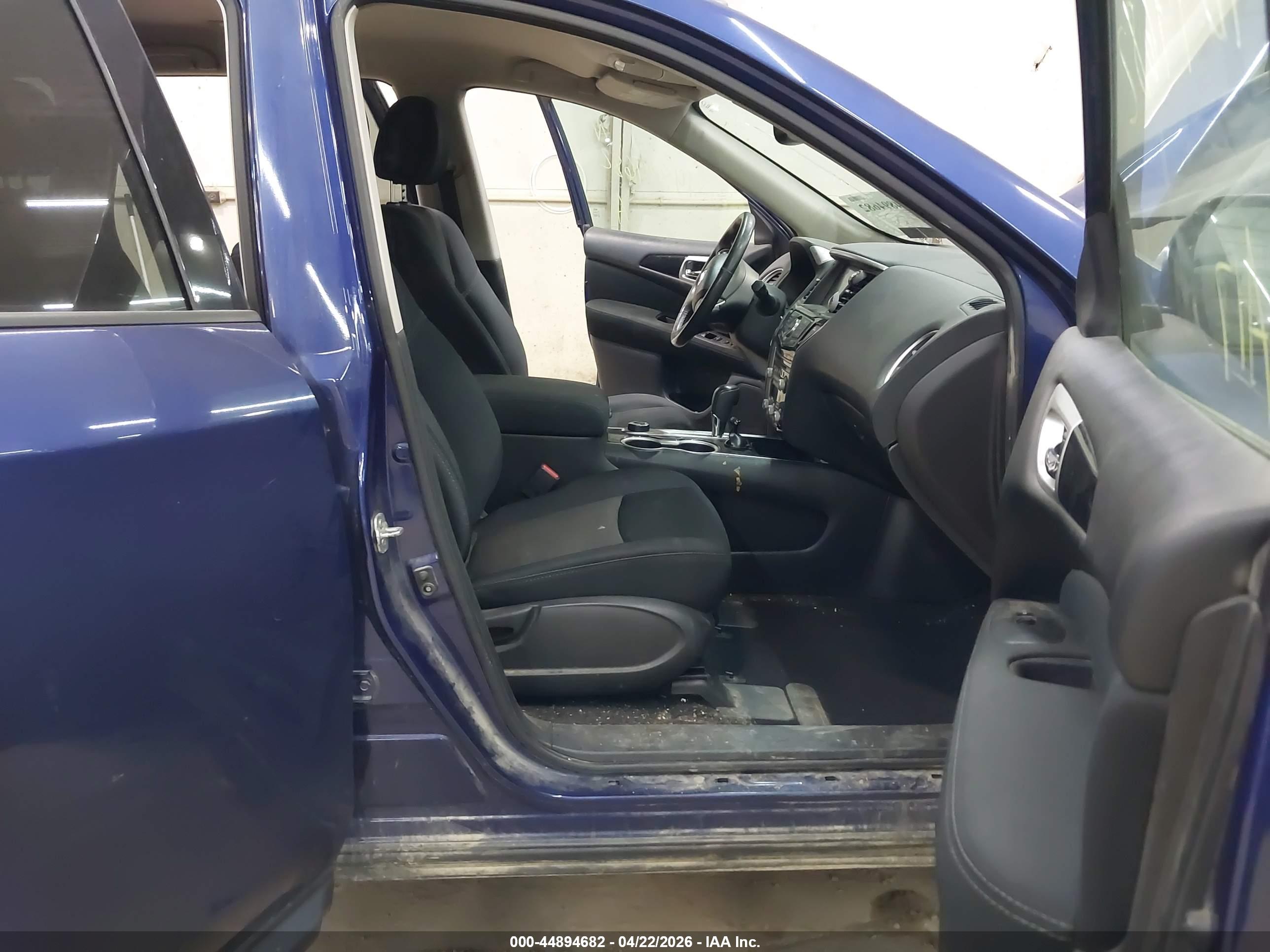 NISSAN PATHFINDER image 5