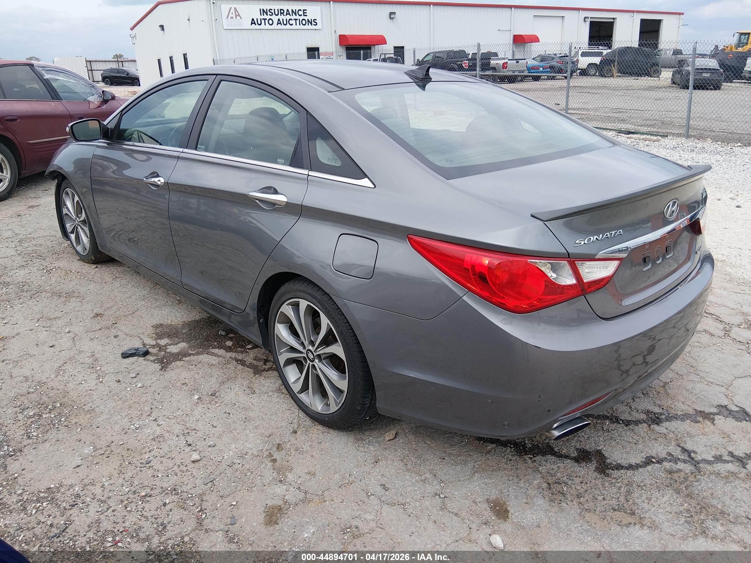 HYUNDAI SONATA image 3
