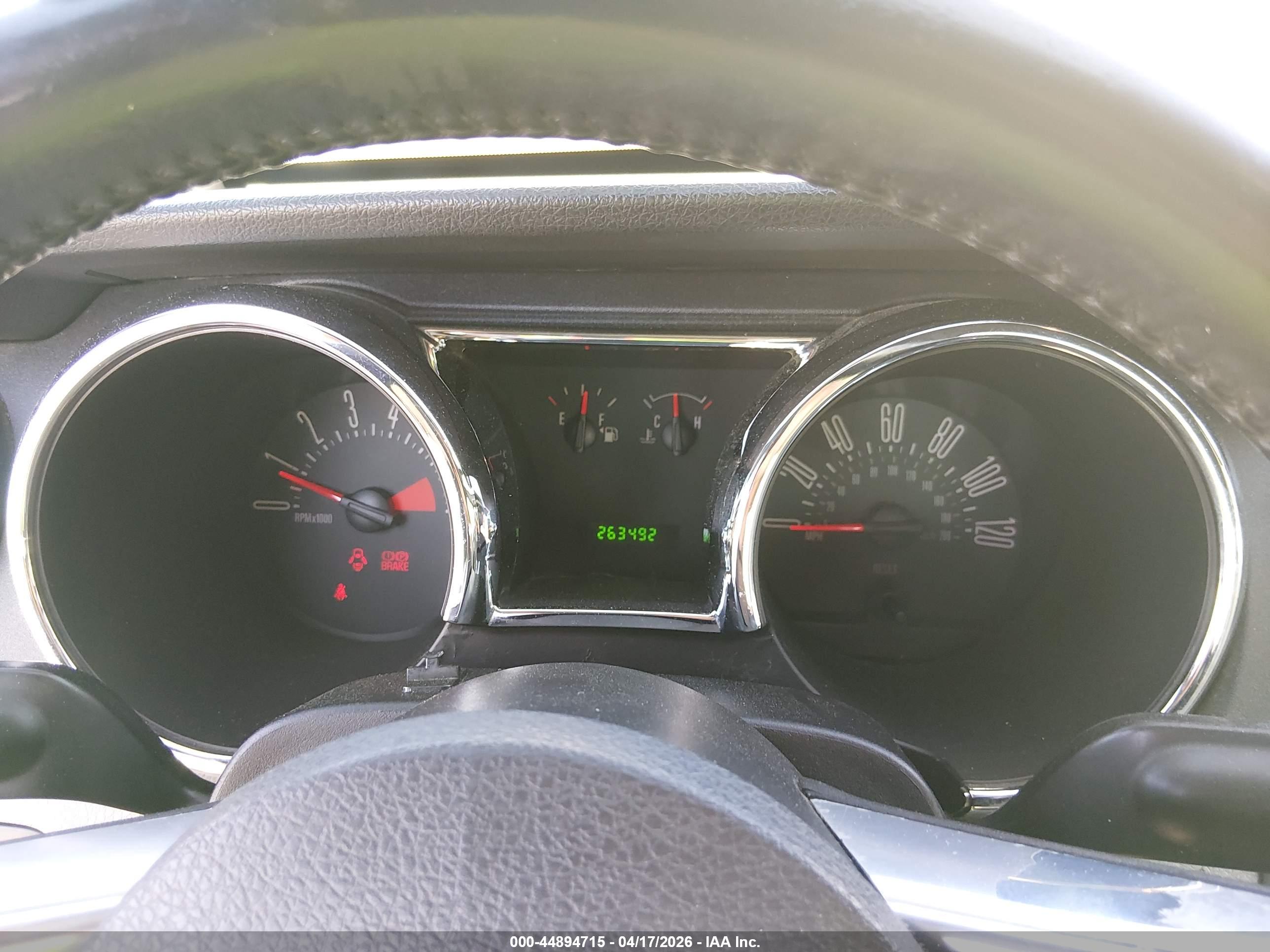 FORD MUSTANG image 7