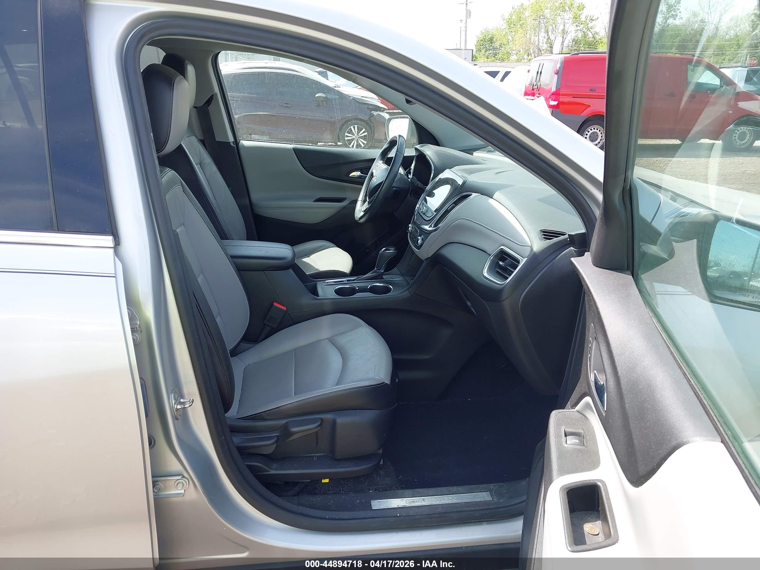 CHEVROLET EQUINOX image 5