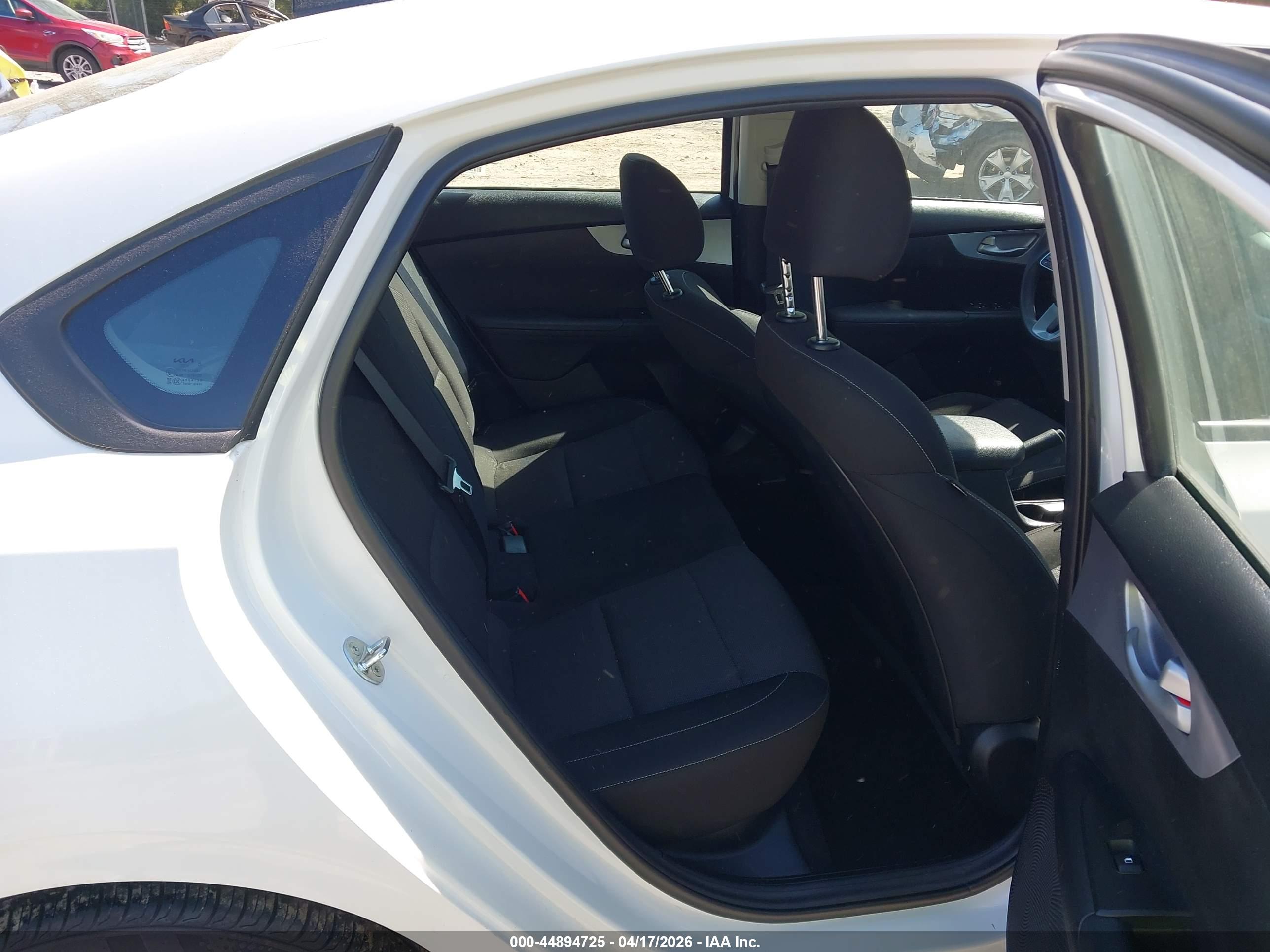 KIA FORTE image 8