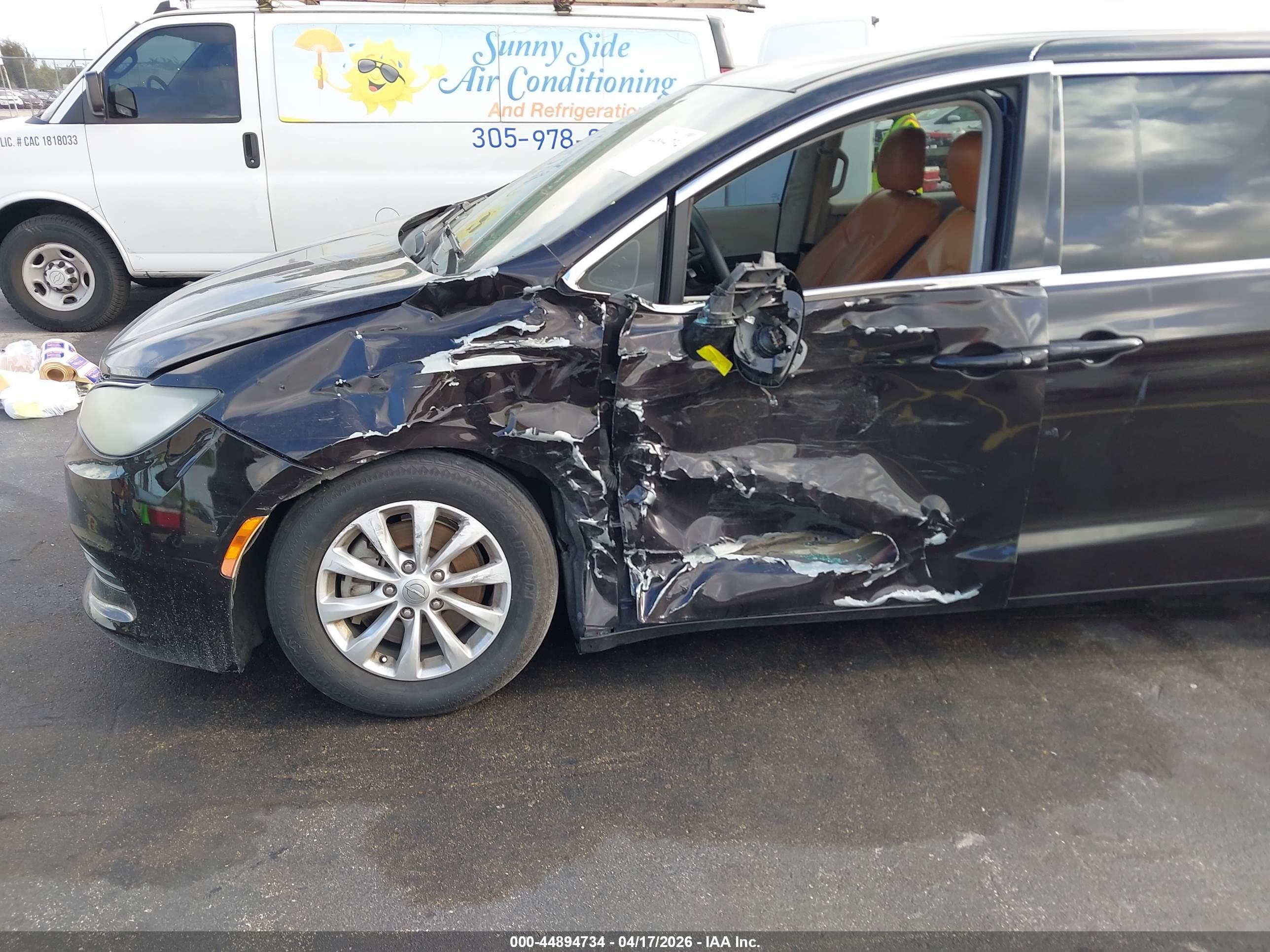 CHRYSLER PACIFICA image 6