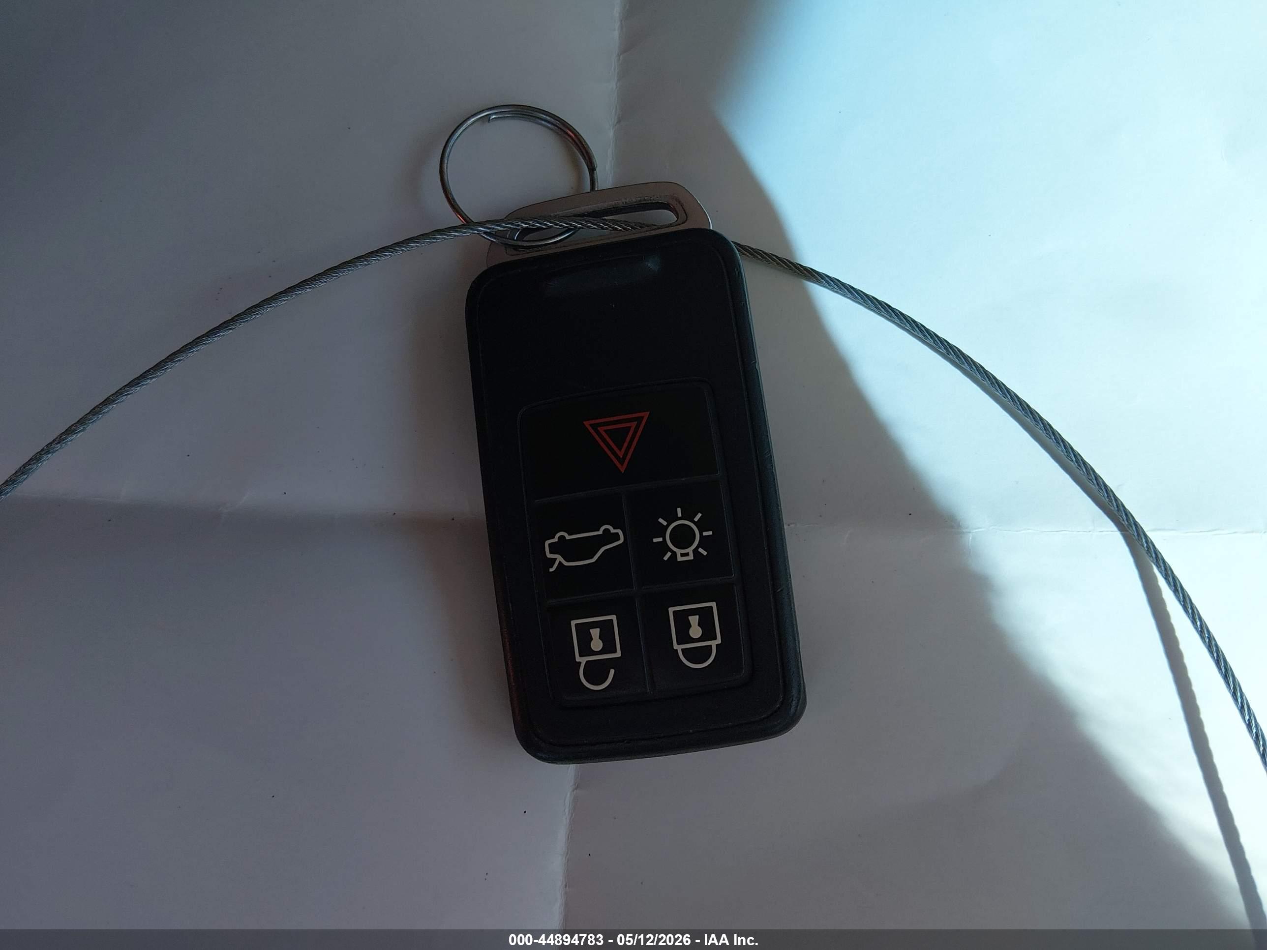 VOLVO XC60 image 11