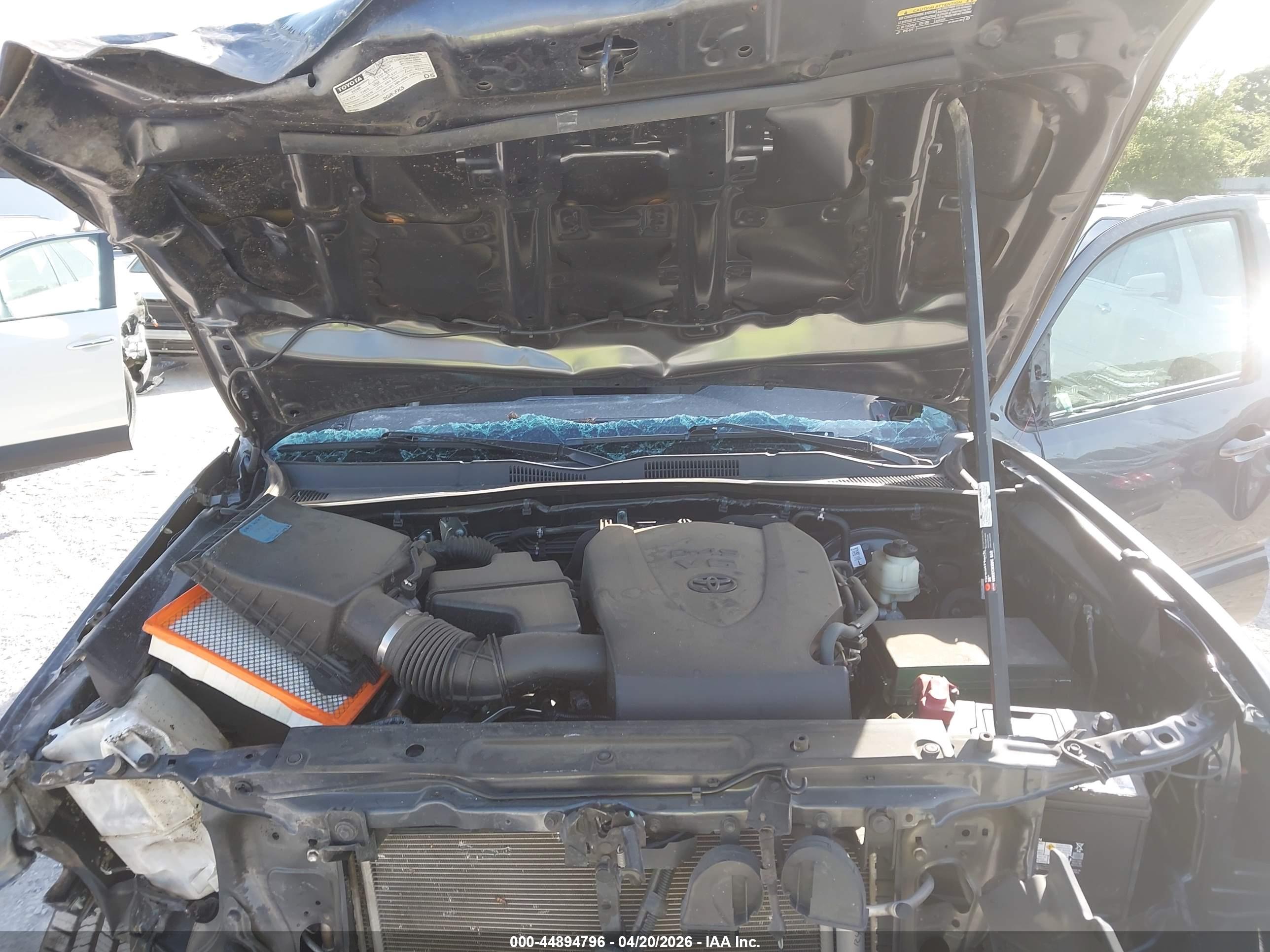 TOYOTA TACOMA image 10