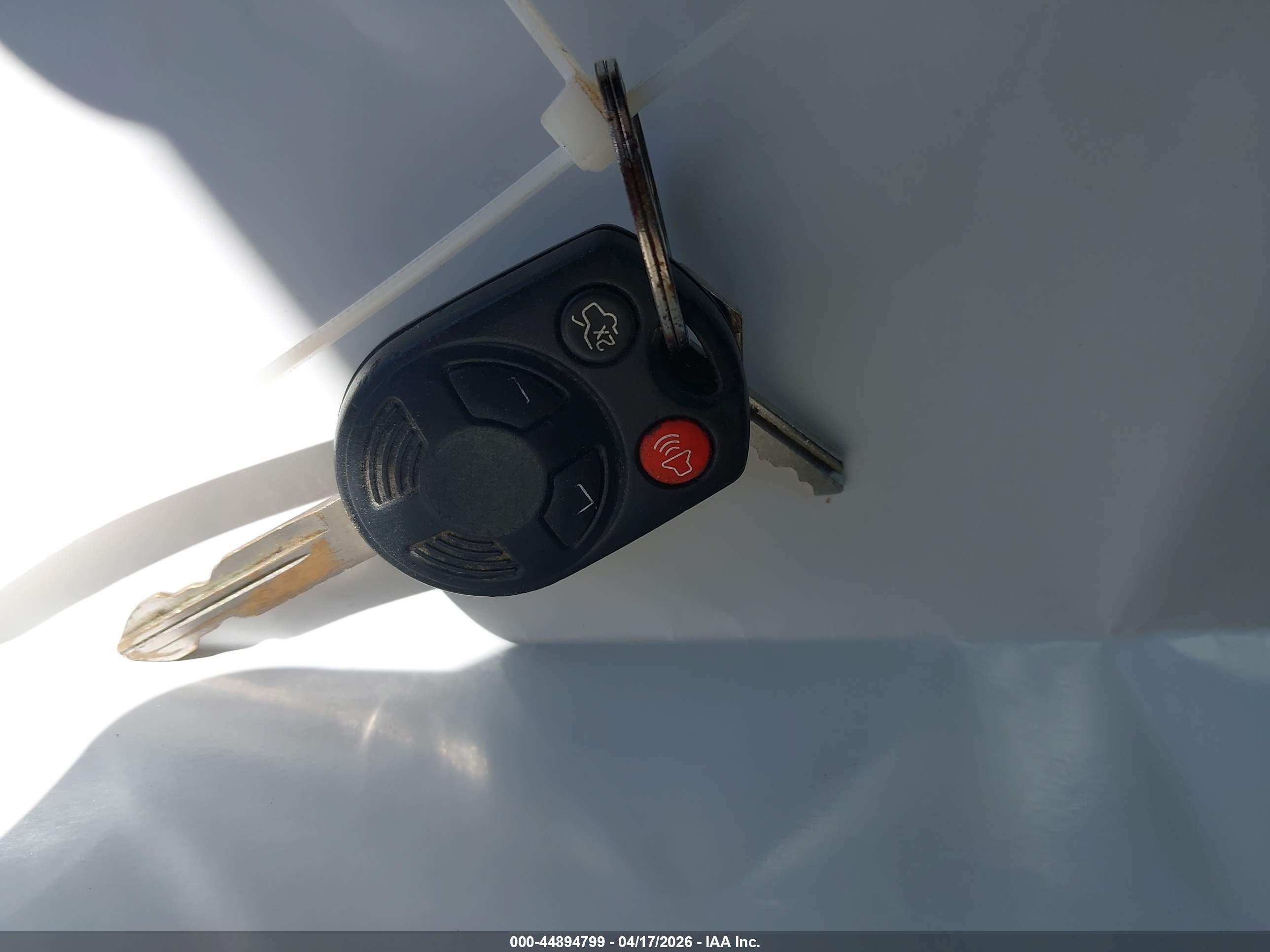 FORD ESCAPE image 11