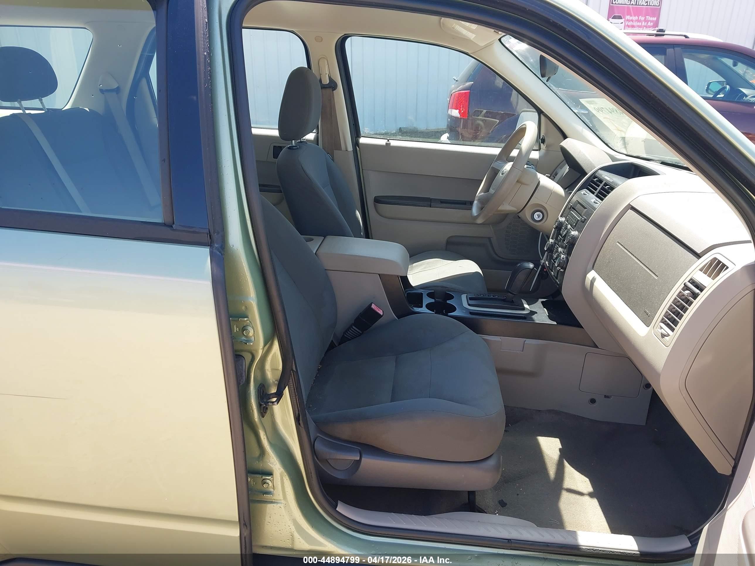 FORD ESCAPE image 5