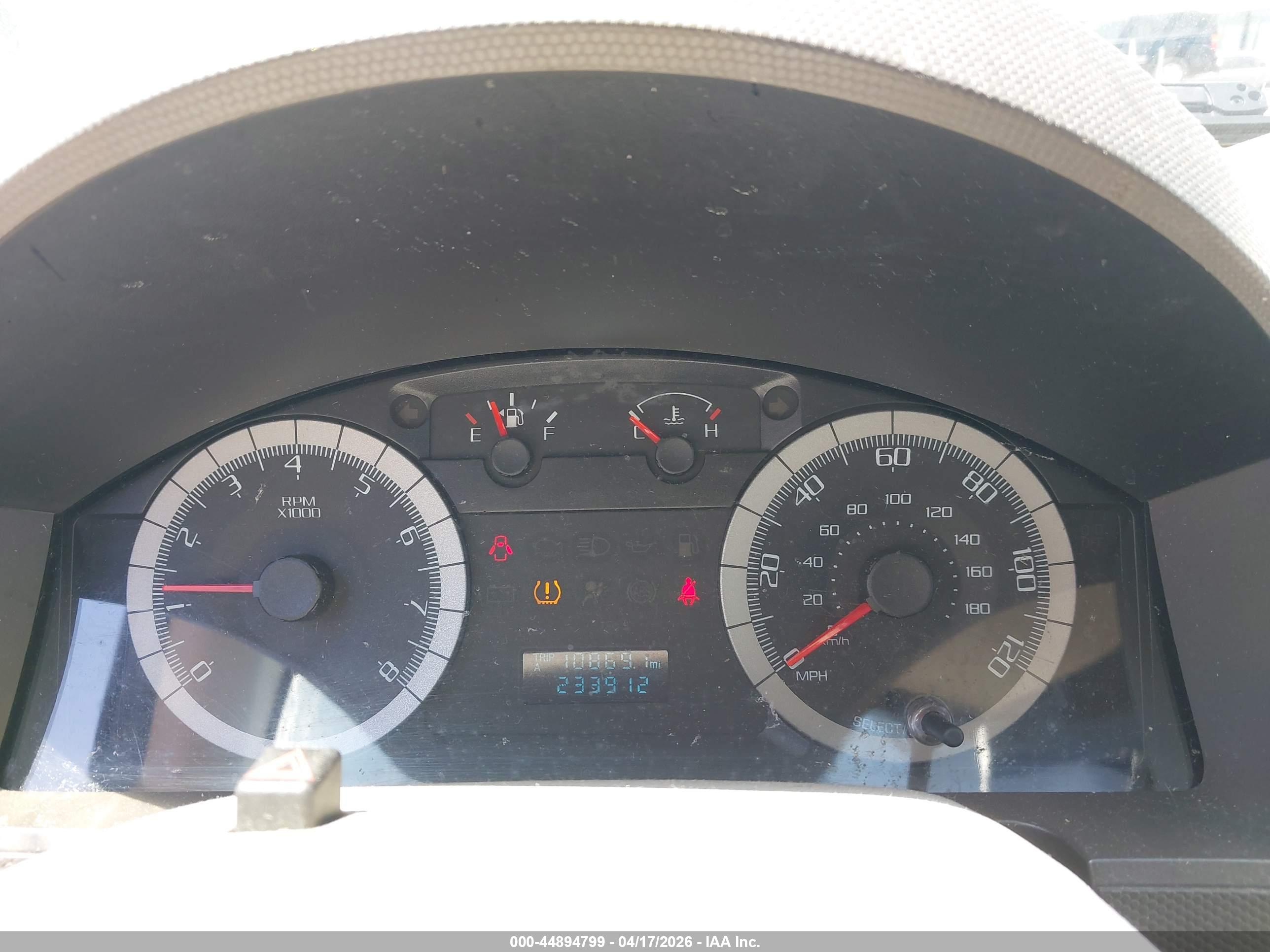 FORD ESCAPE image 7