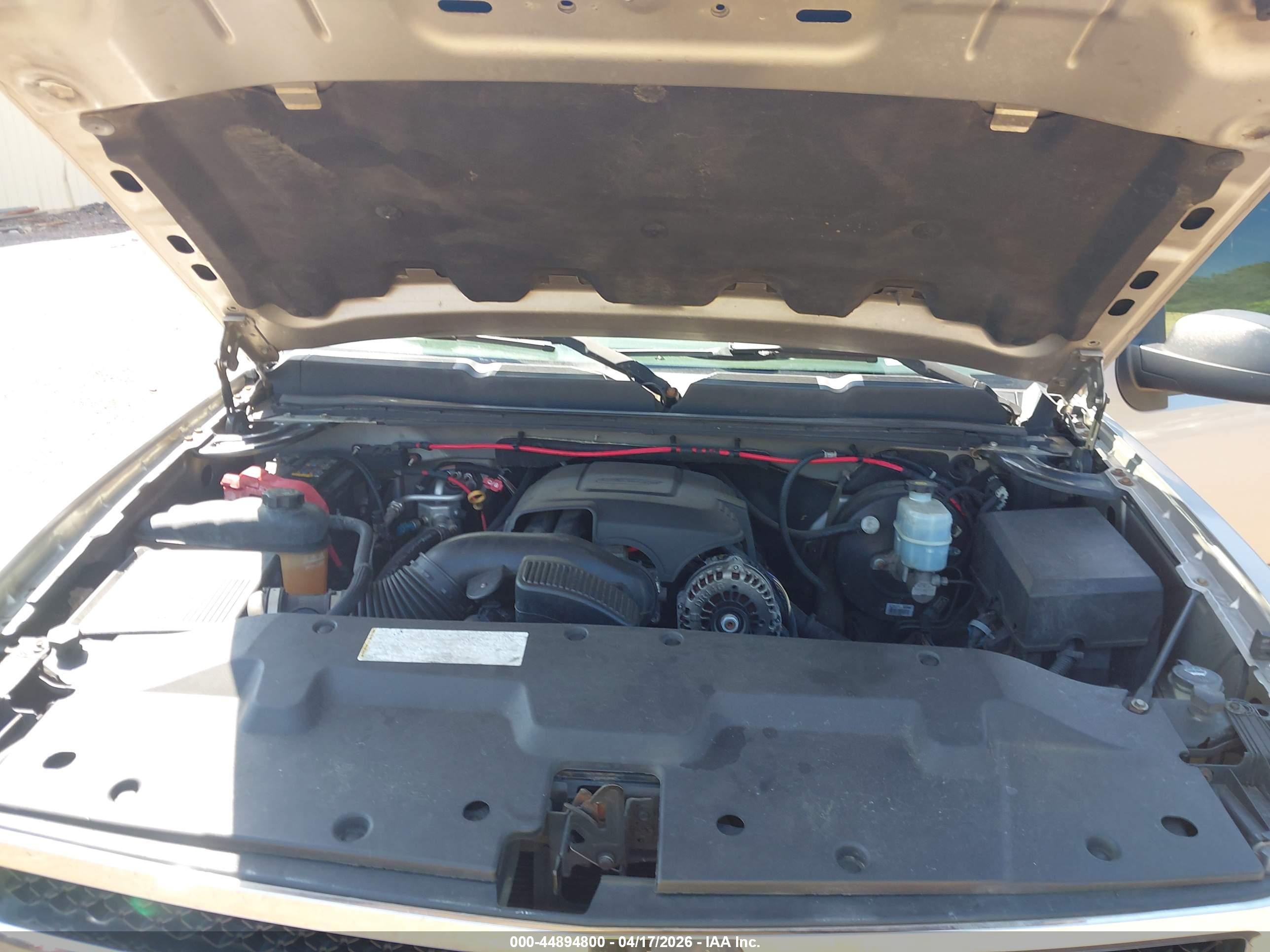 CHEVROLET SILVERADO image 10