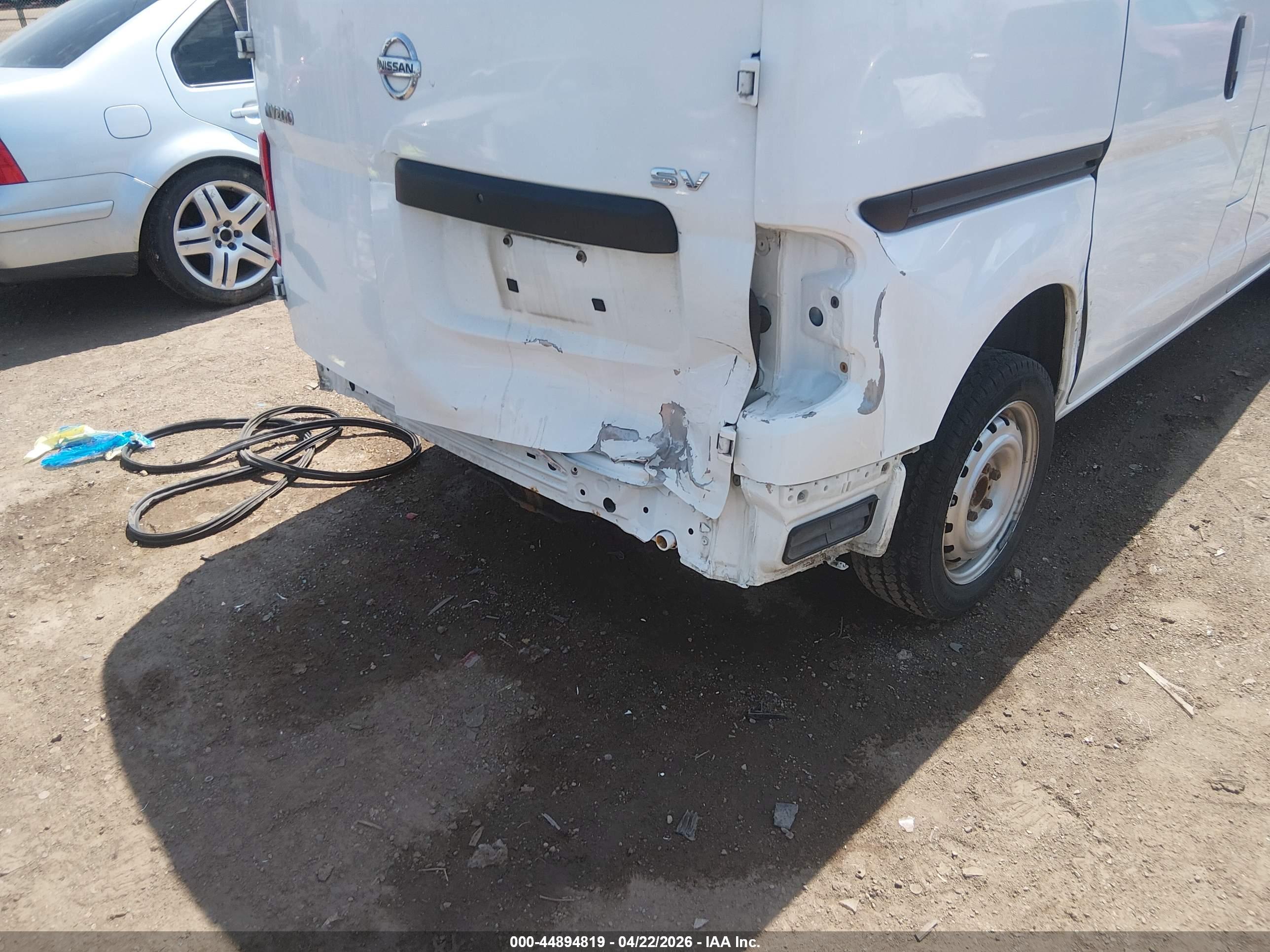 NISSAN NV200 image 6