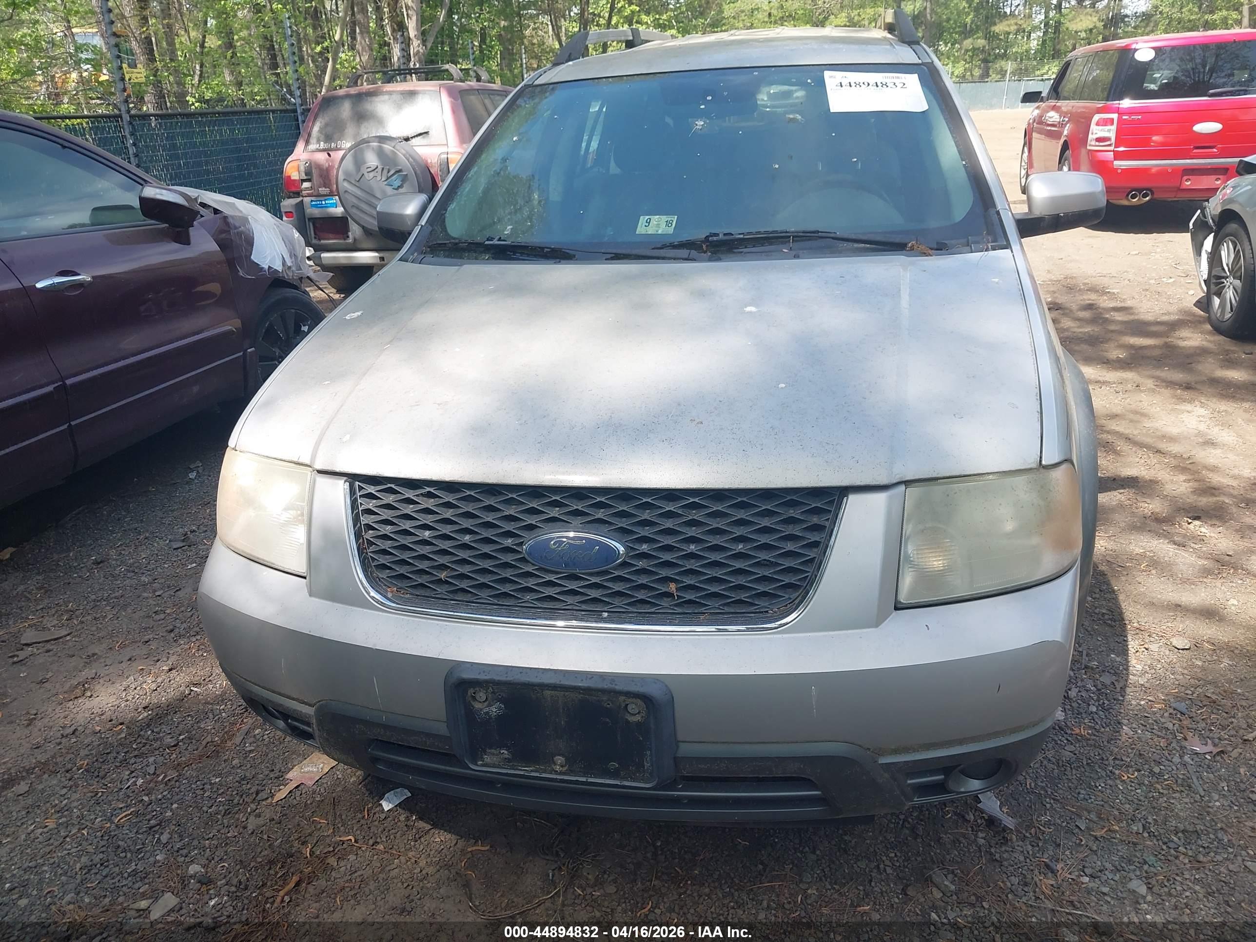 FORD FREESTYLE image 6